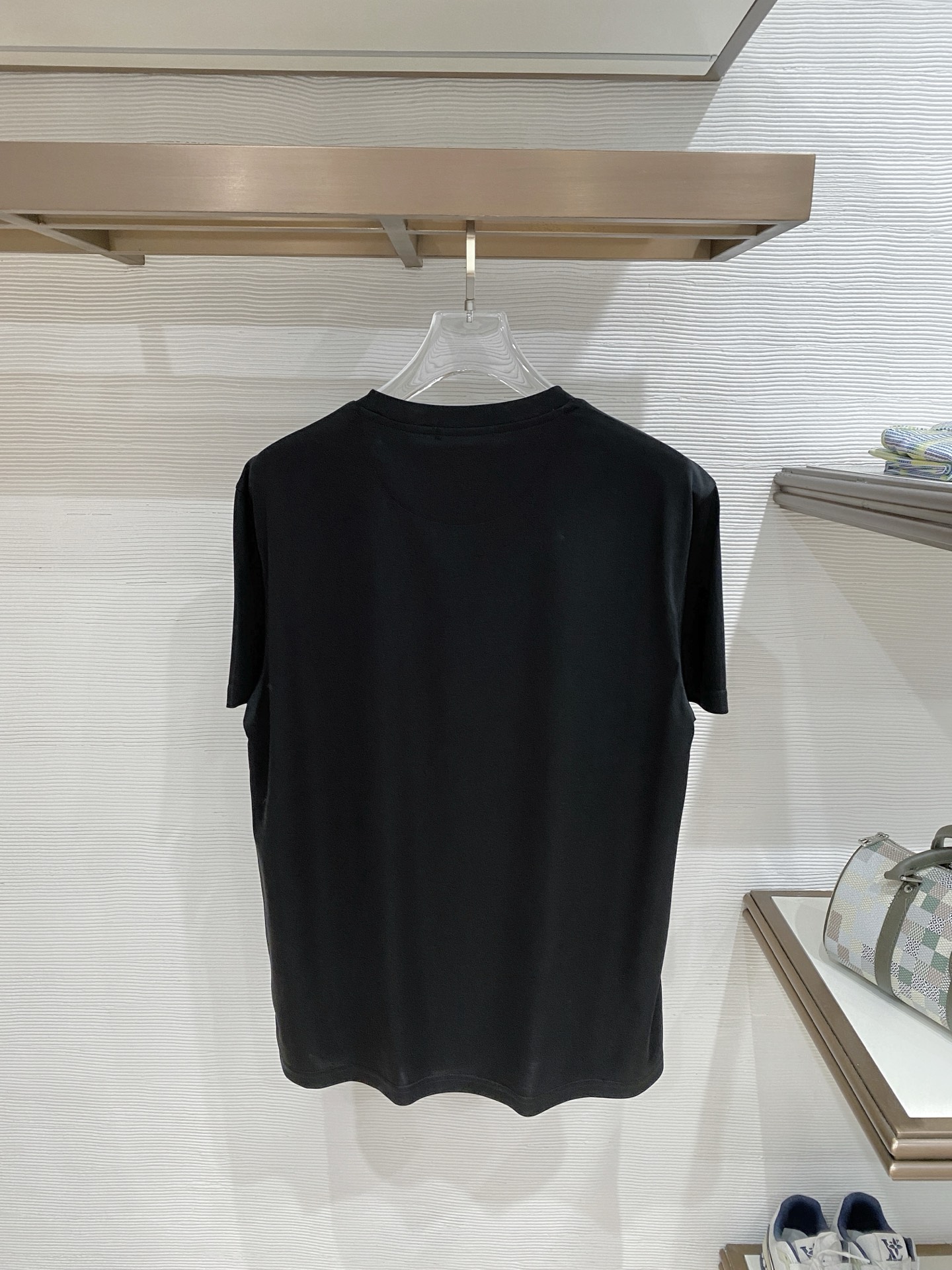 short sleeves