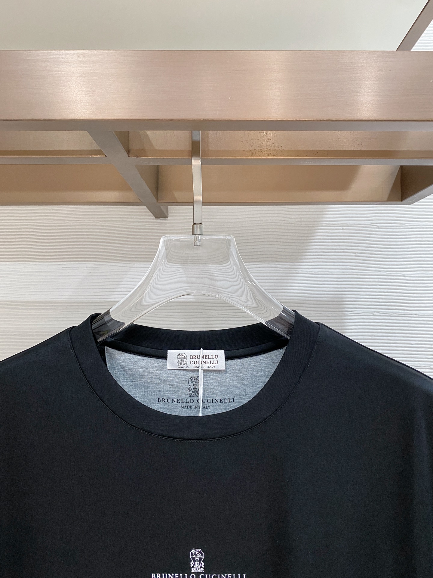 short sleeves