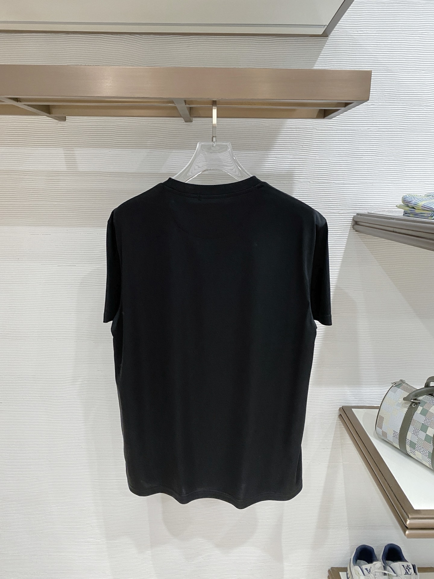 short sleeves