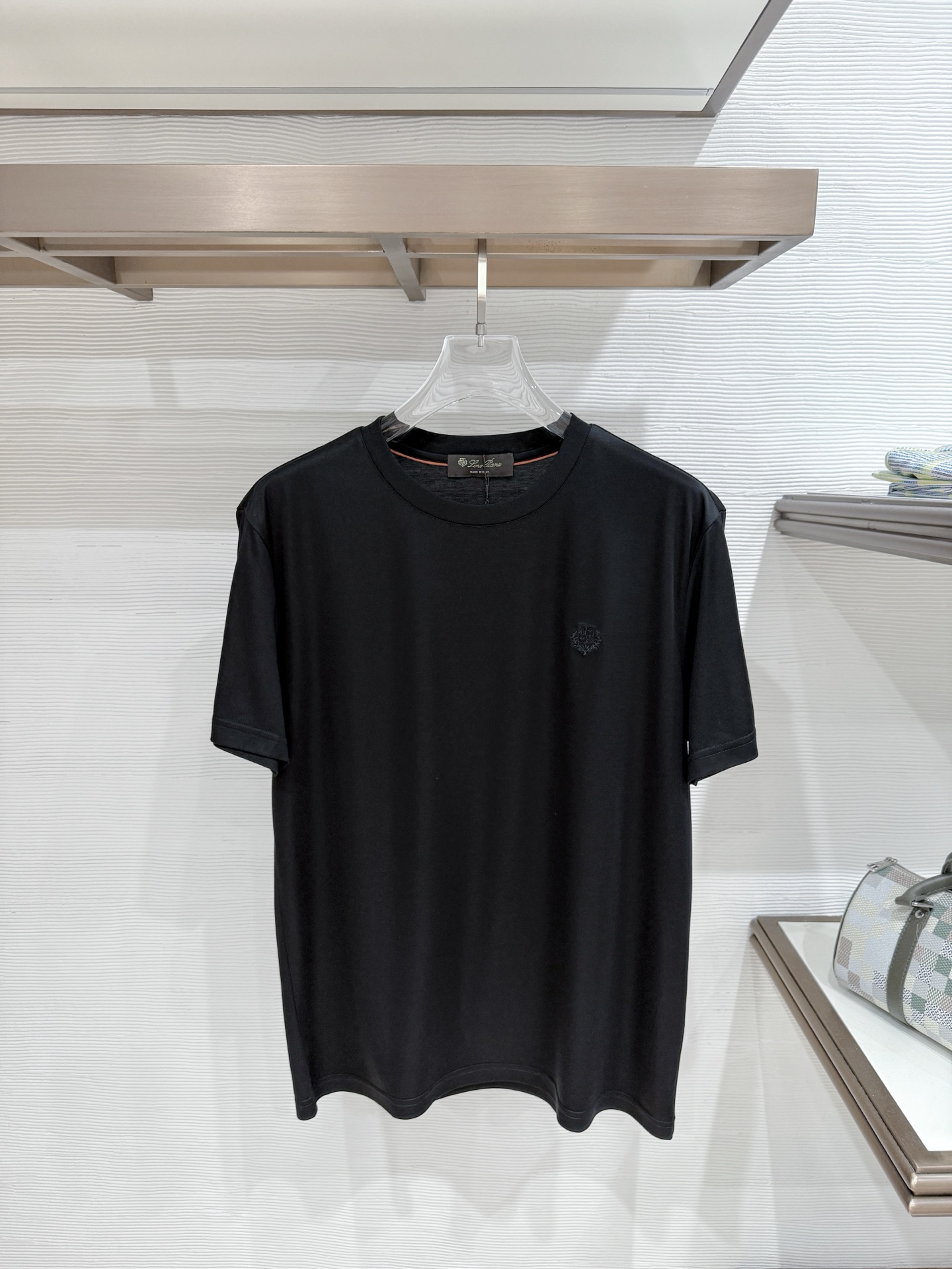 short sleeves