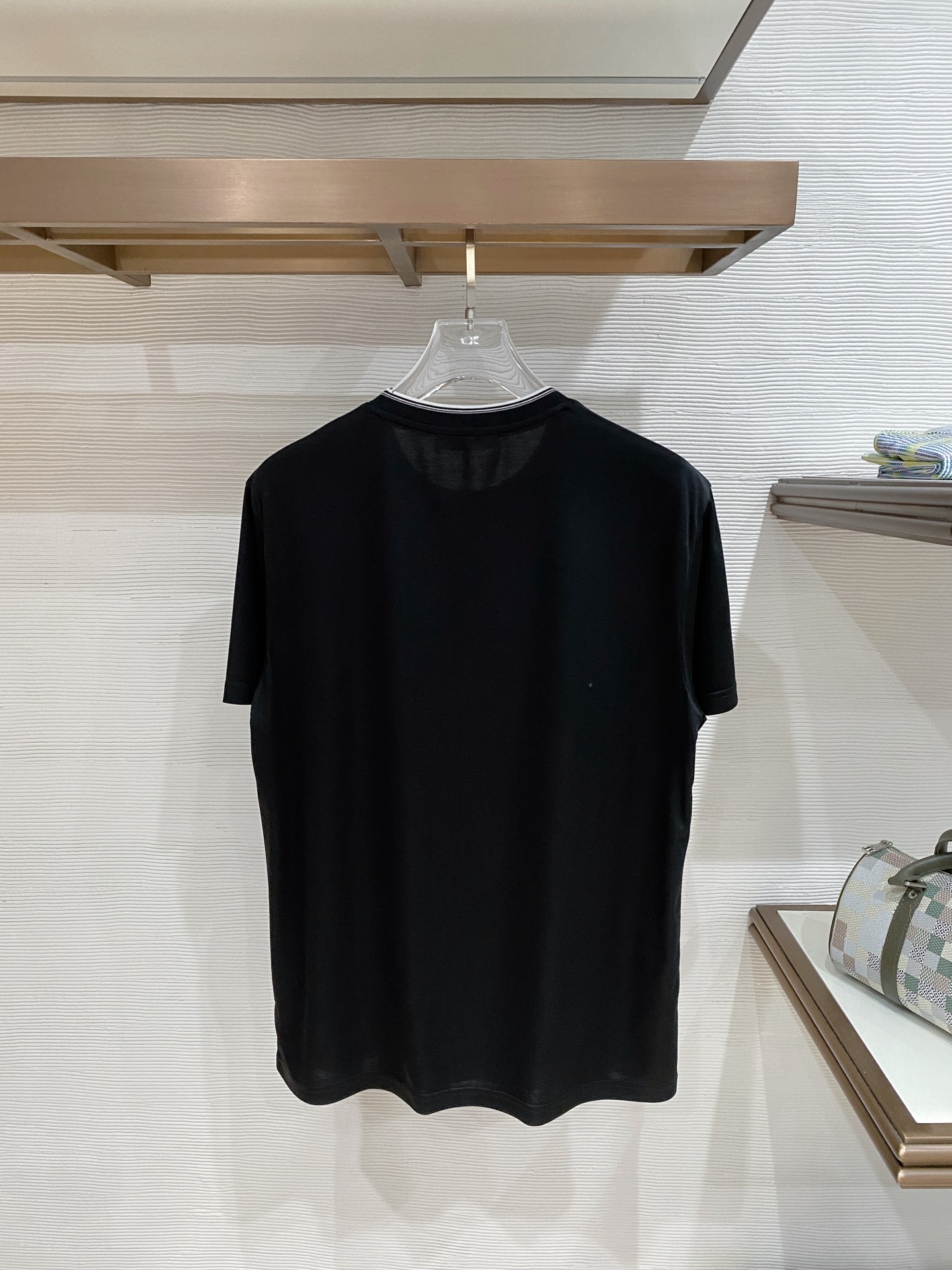 short sleeves