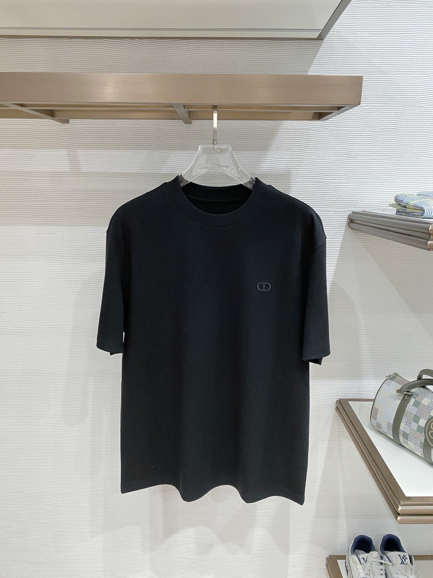 short sleeves