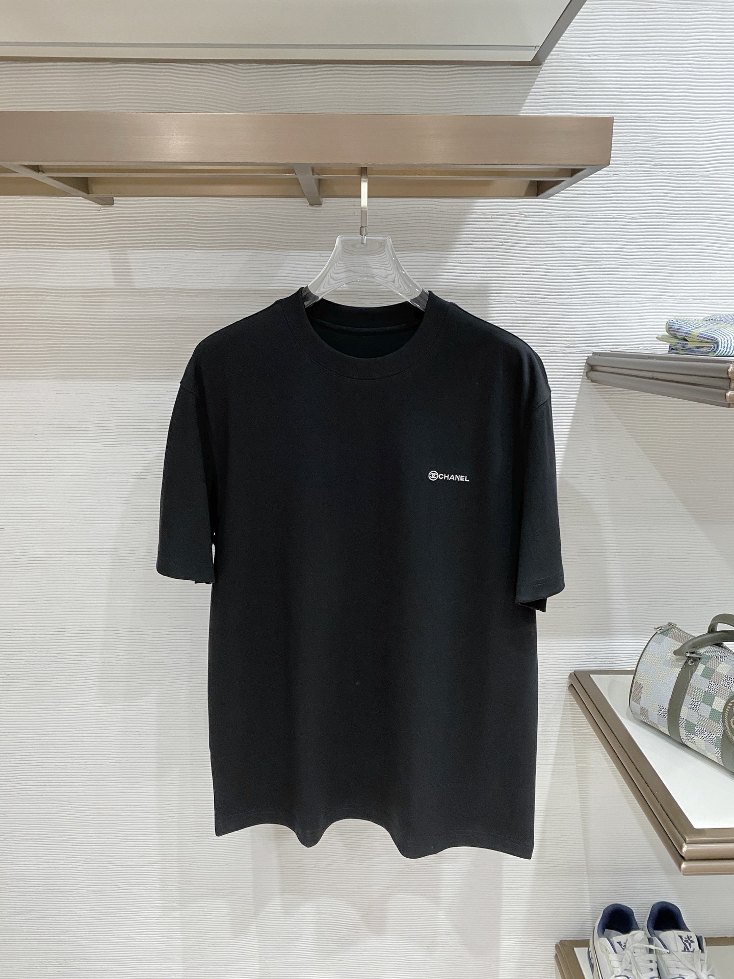 short sleeves