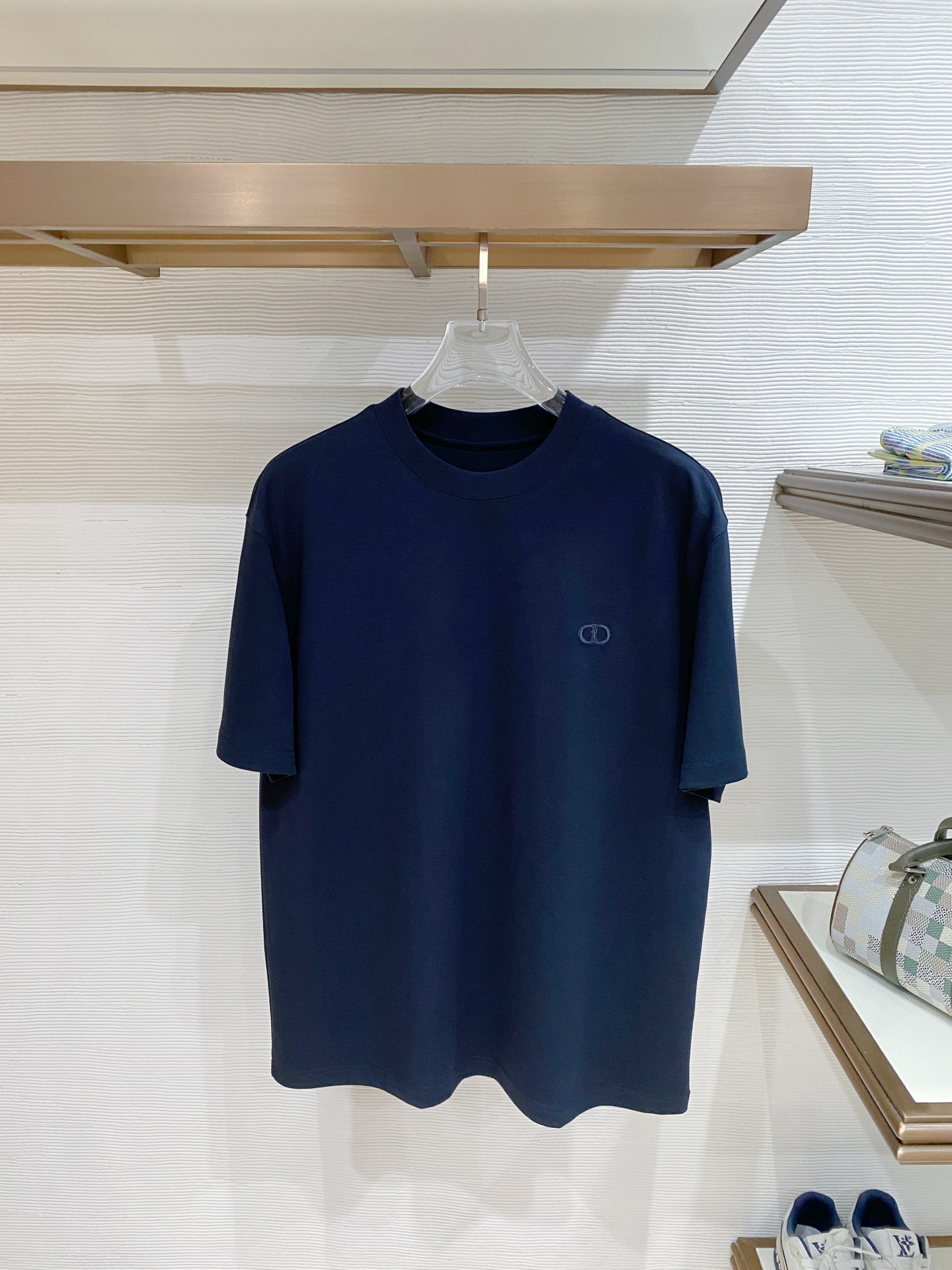 short sleeves