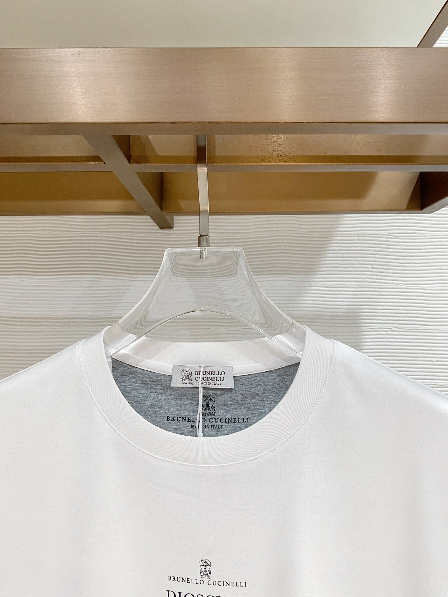 short sleeves