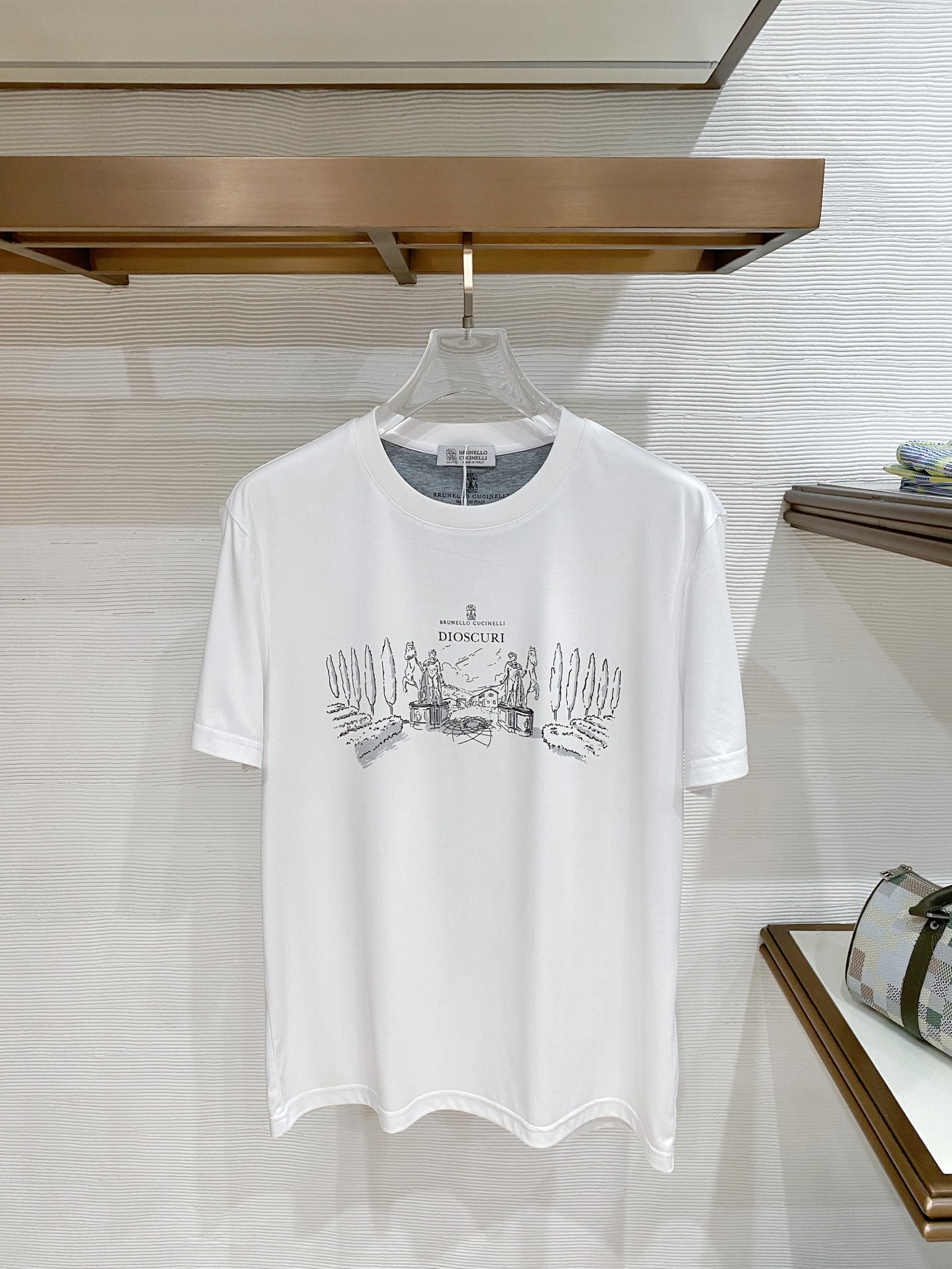 short sleeves