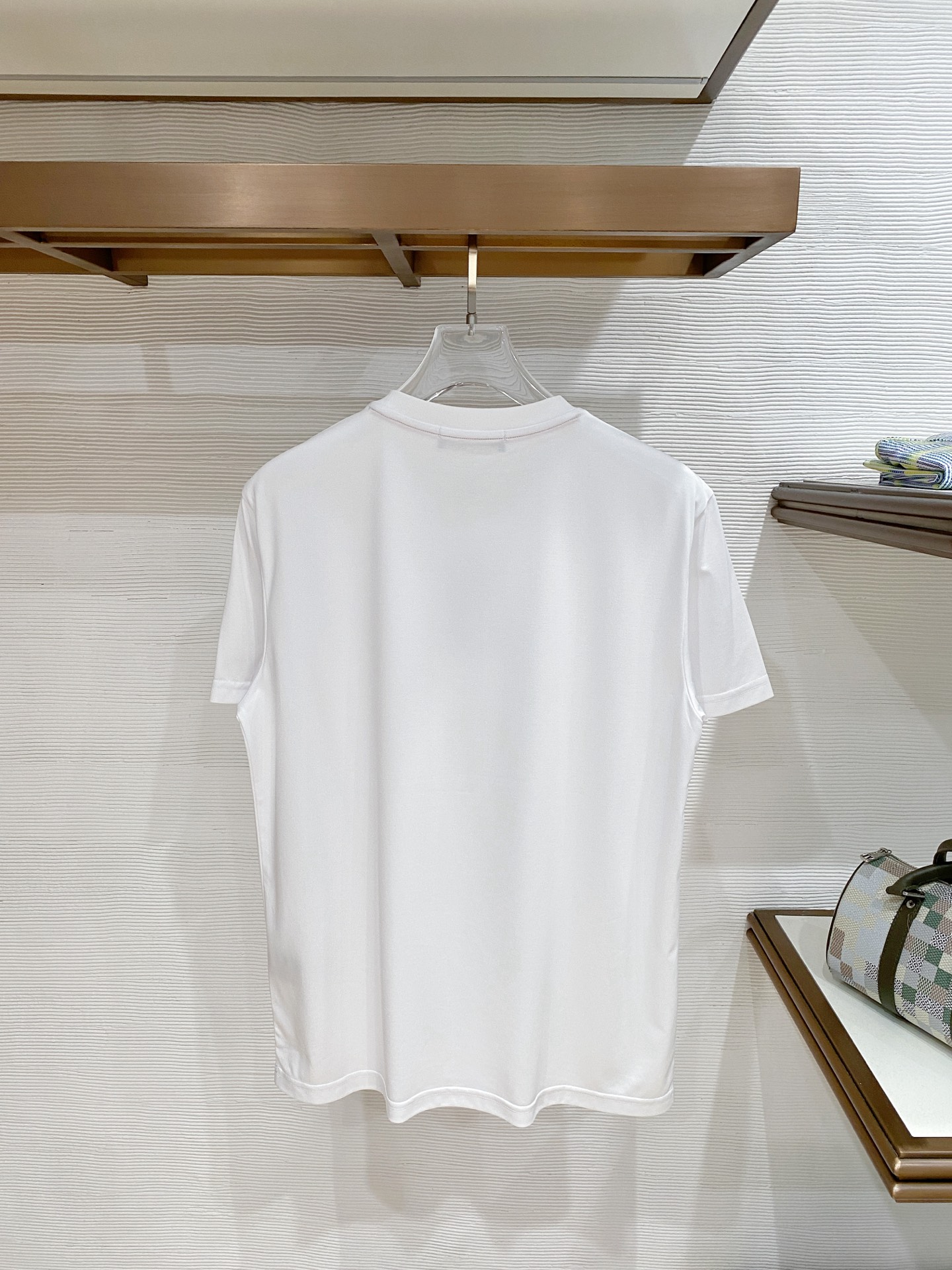 short sleeves