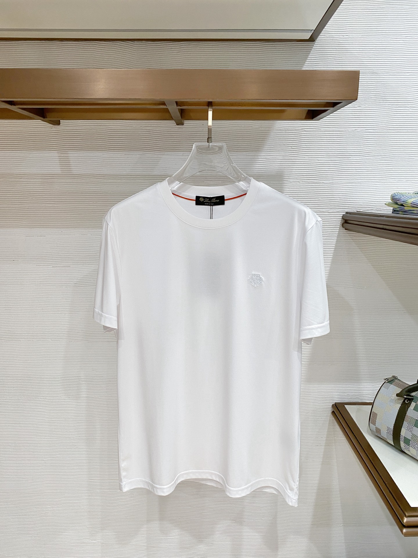 short sleeves