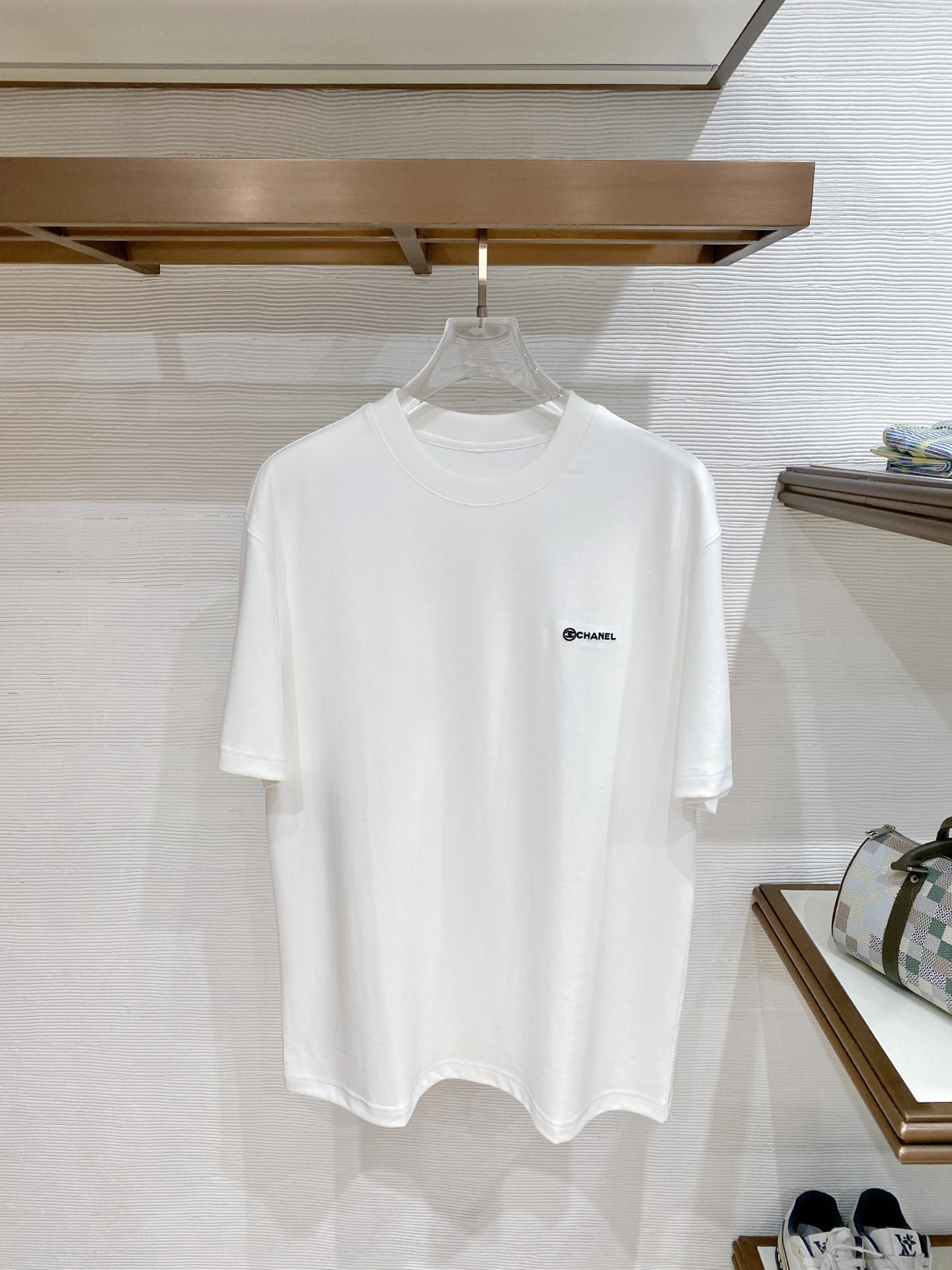 short sleeves