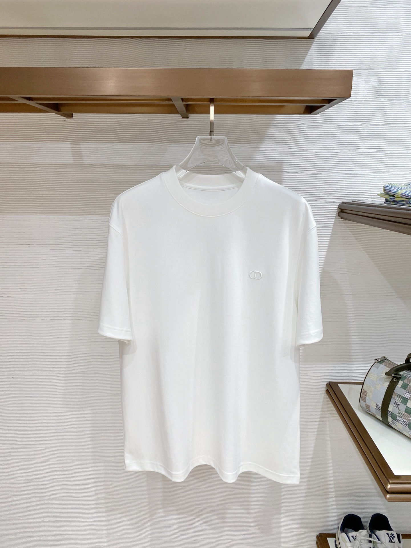 short sleeves