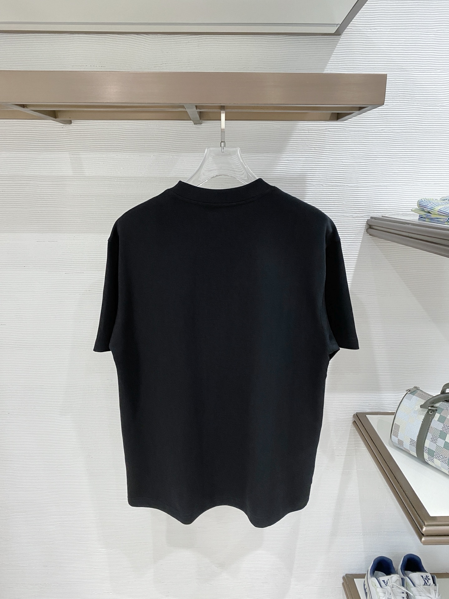 short sleeves