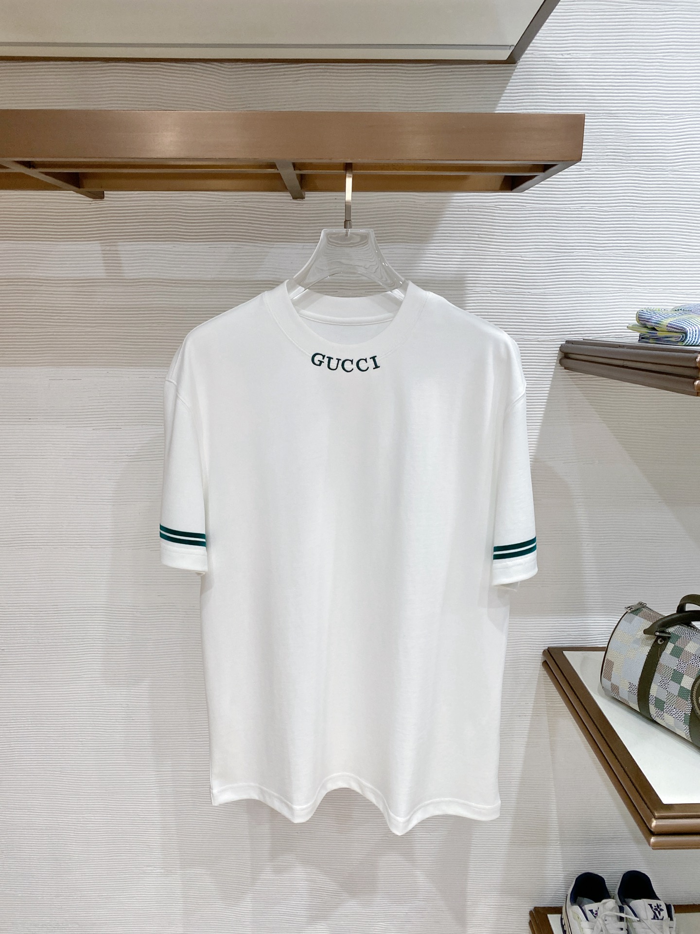 short sleeves