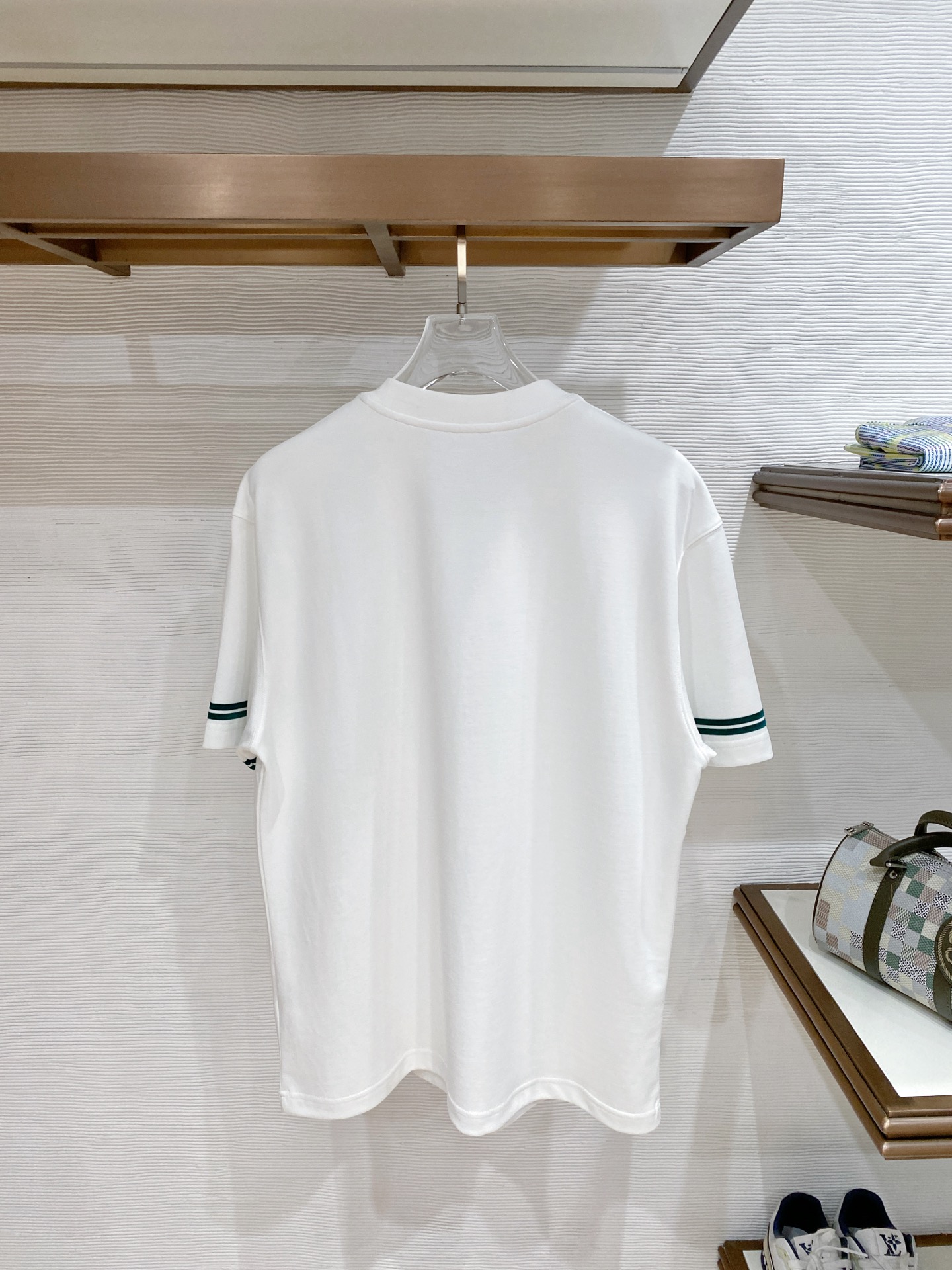 short sleeves