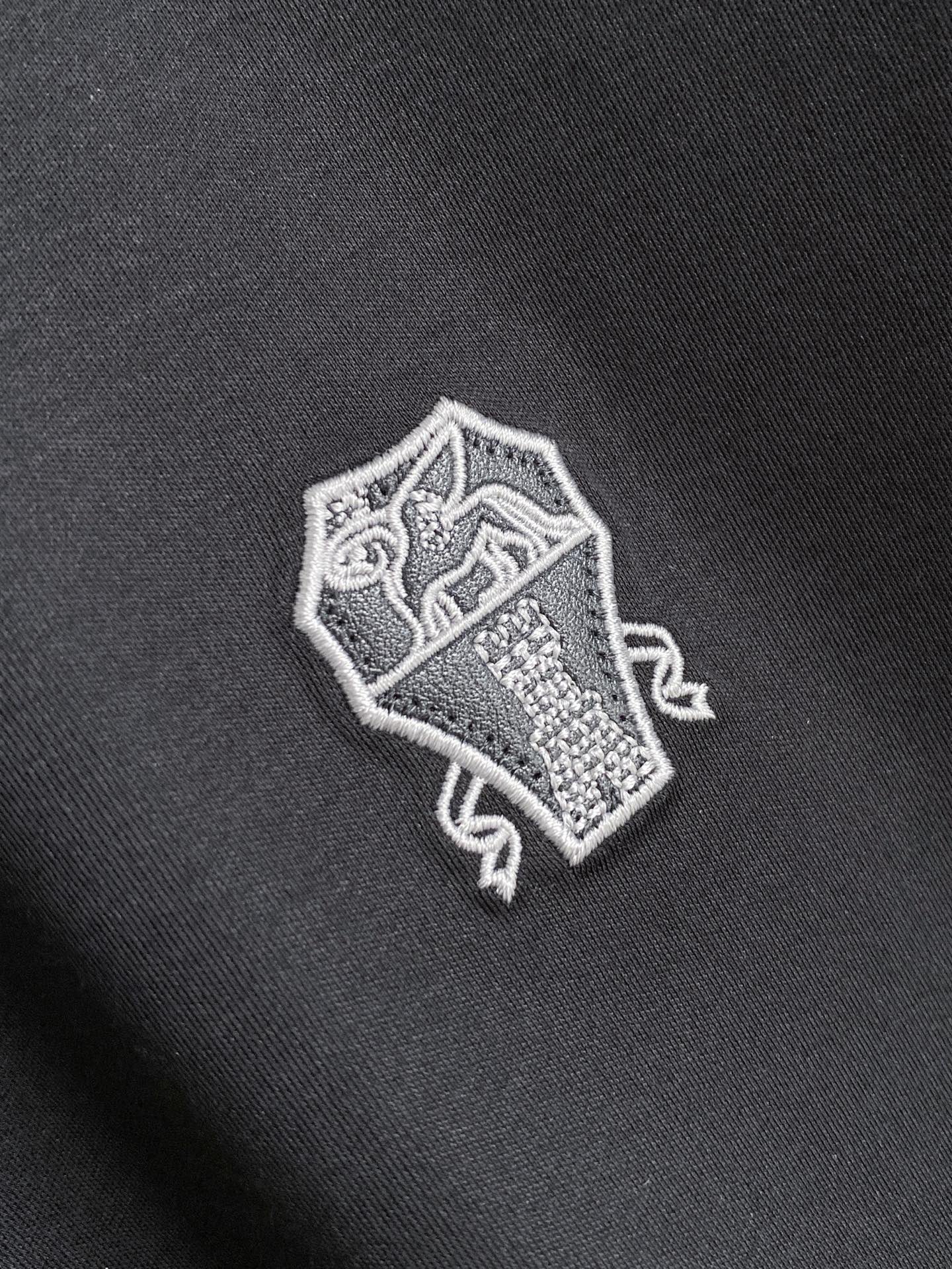 short sleeves