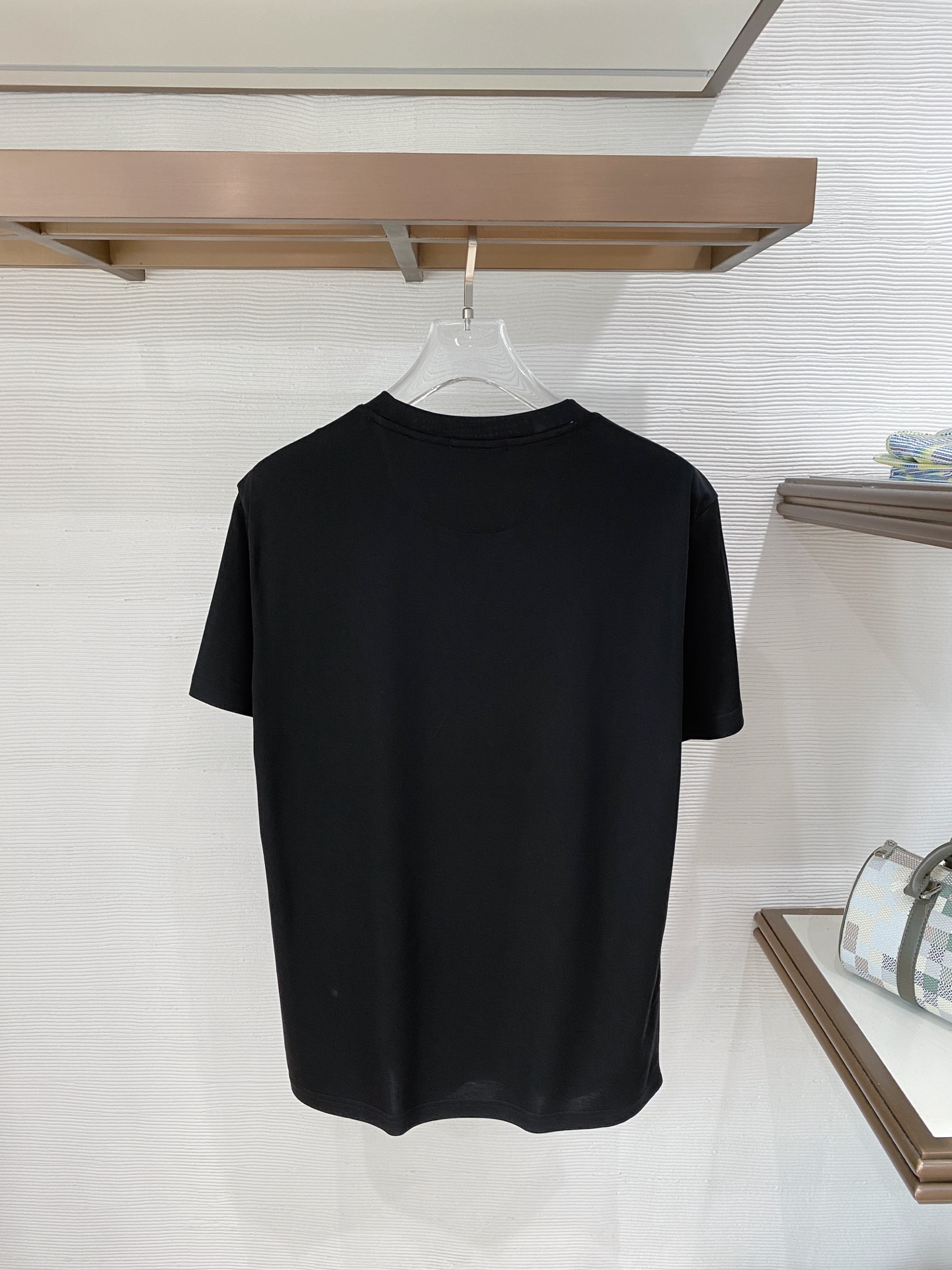 short sleeves