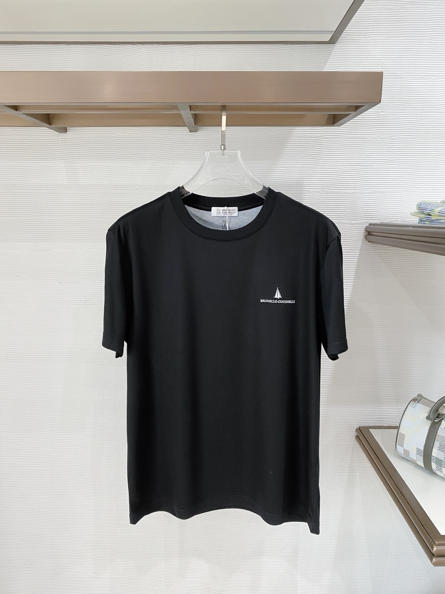 short sleeves