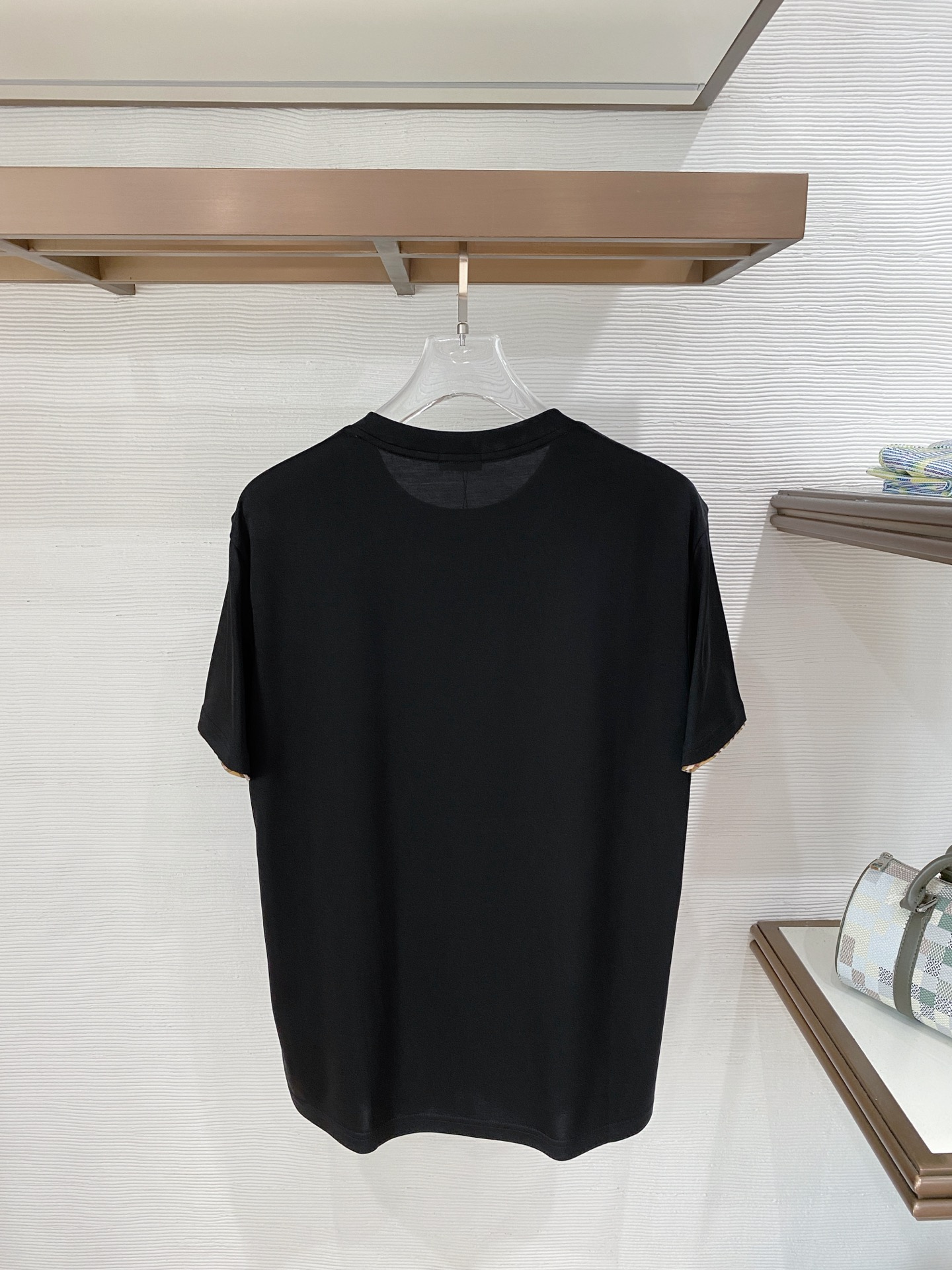 short sleeves