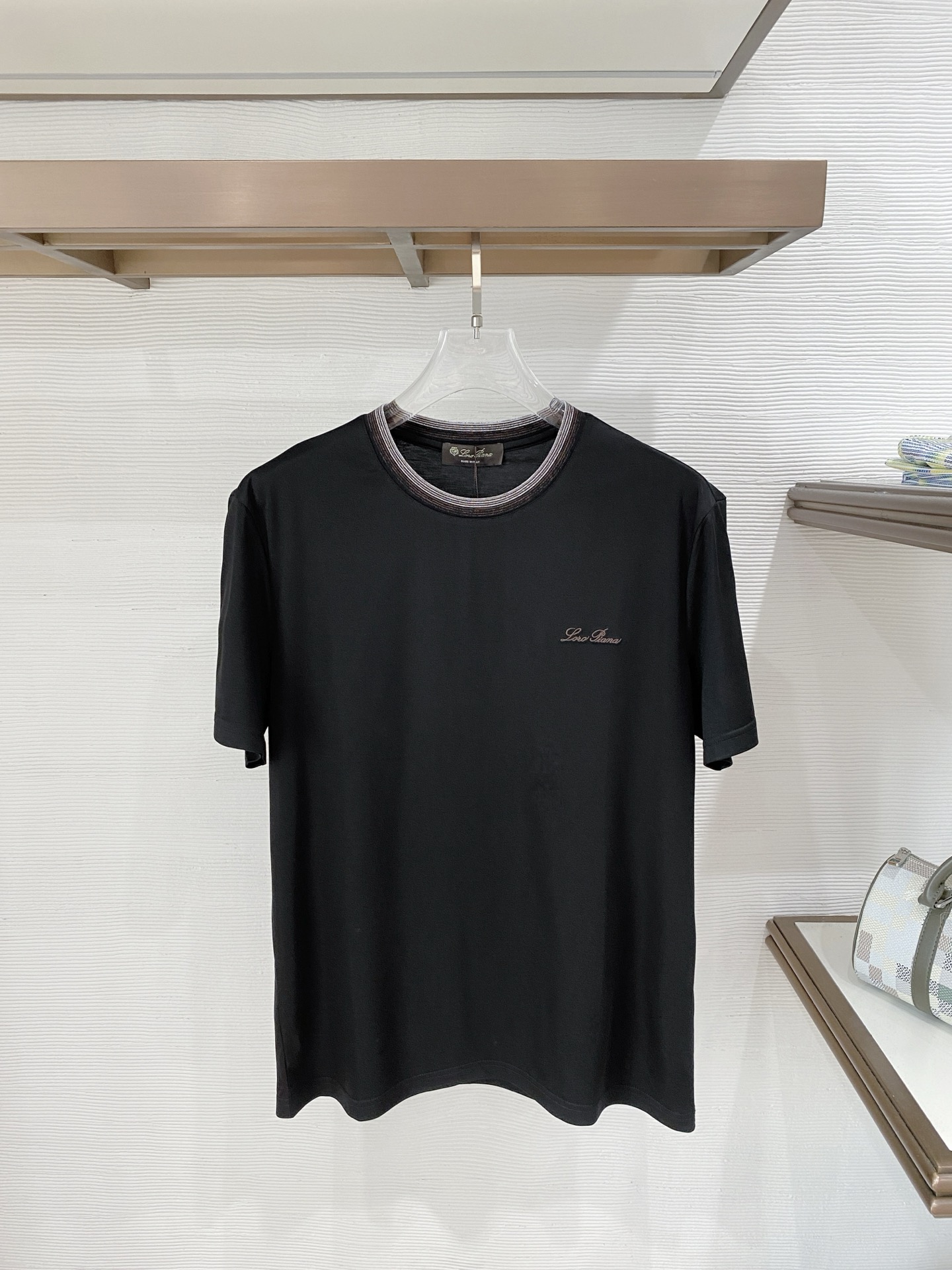 short sleeves