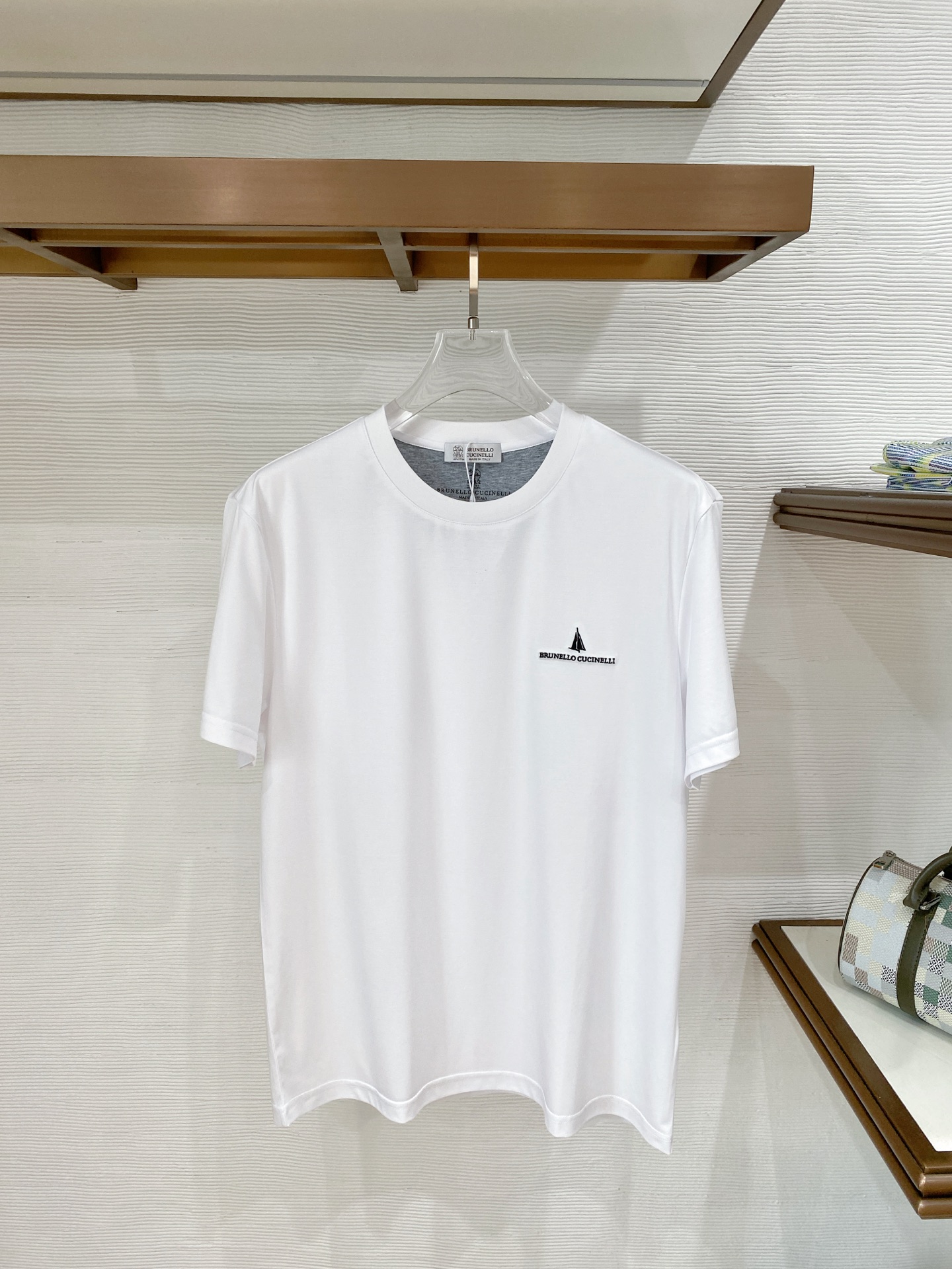 short sleeves
