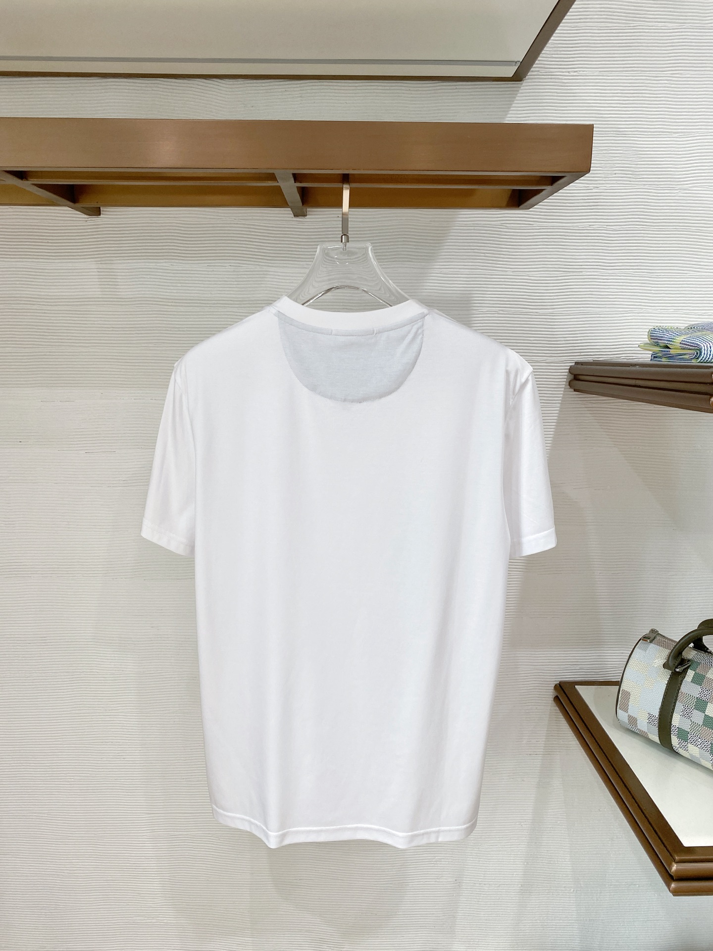 short sleeves