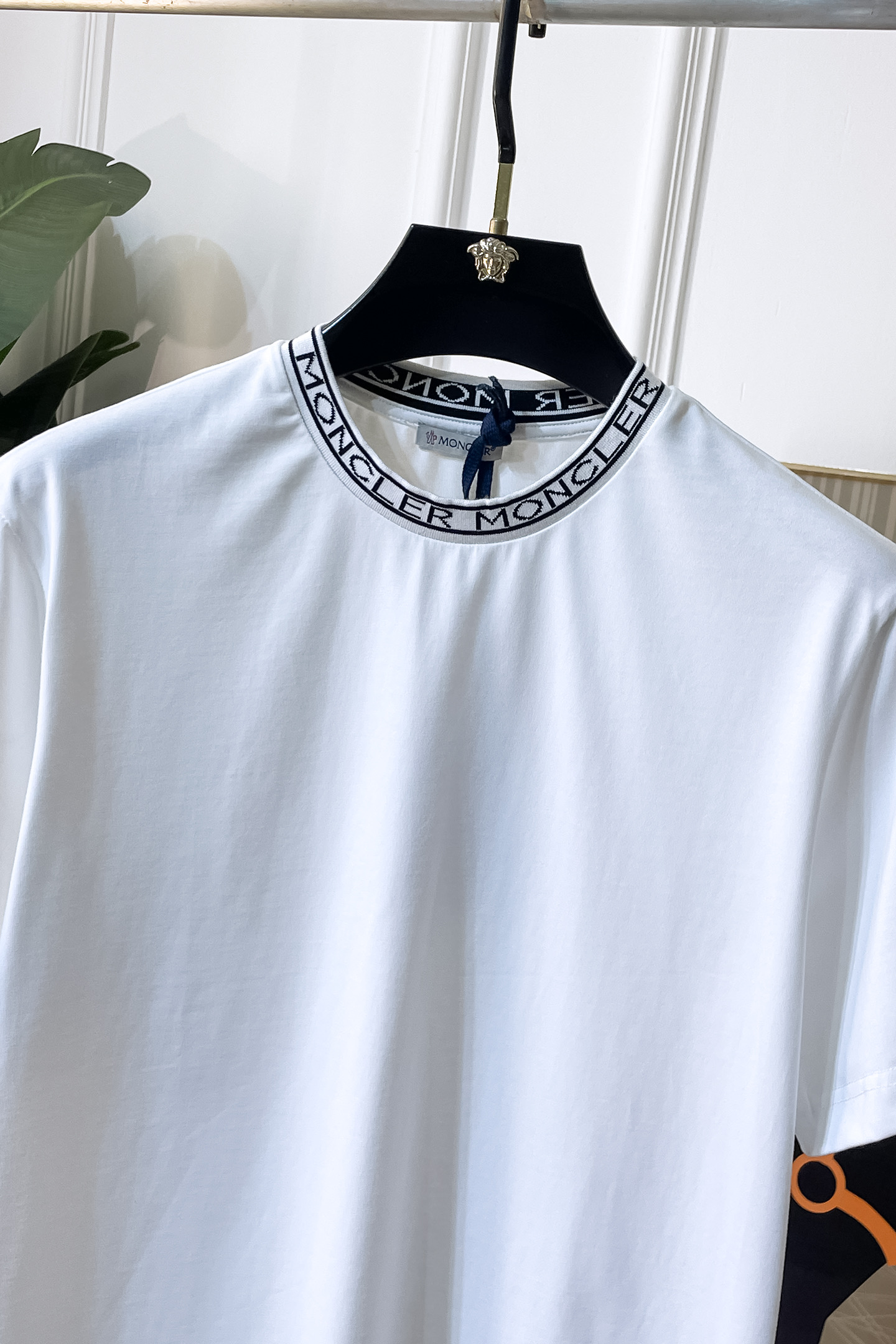 short sleeves