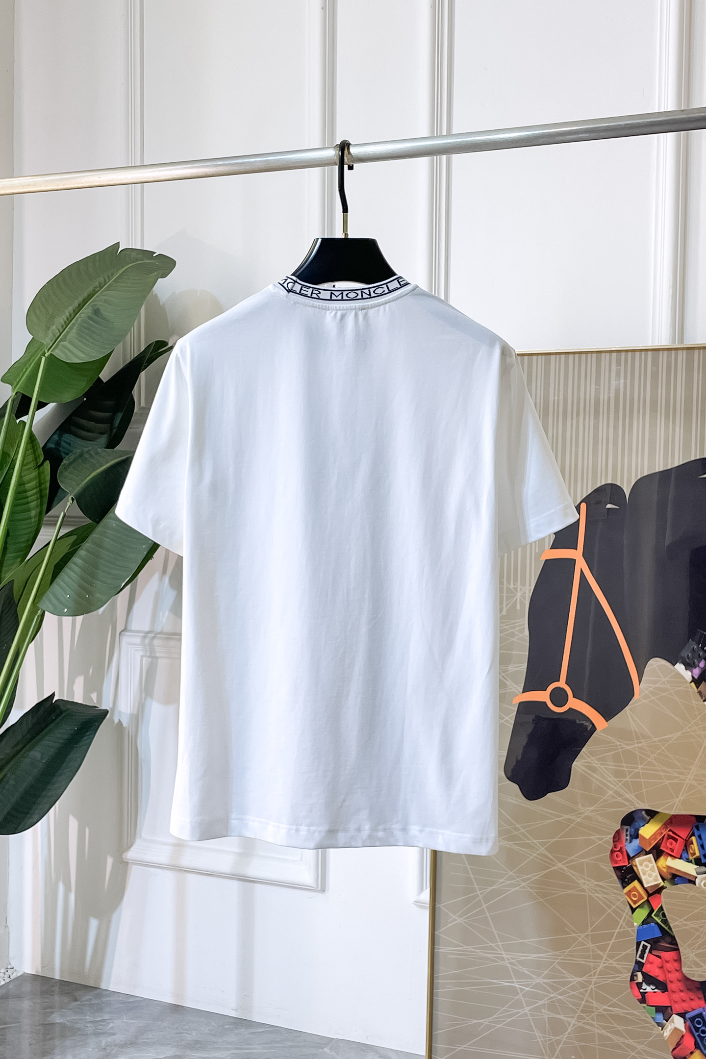short sleeves