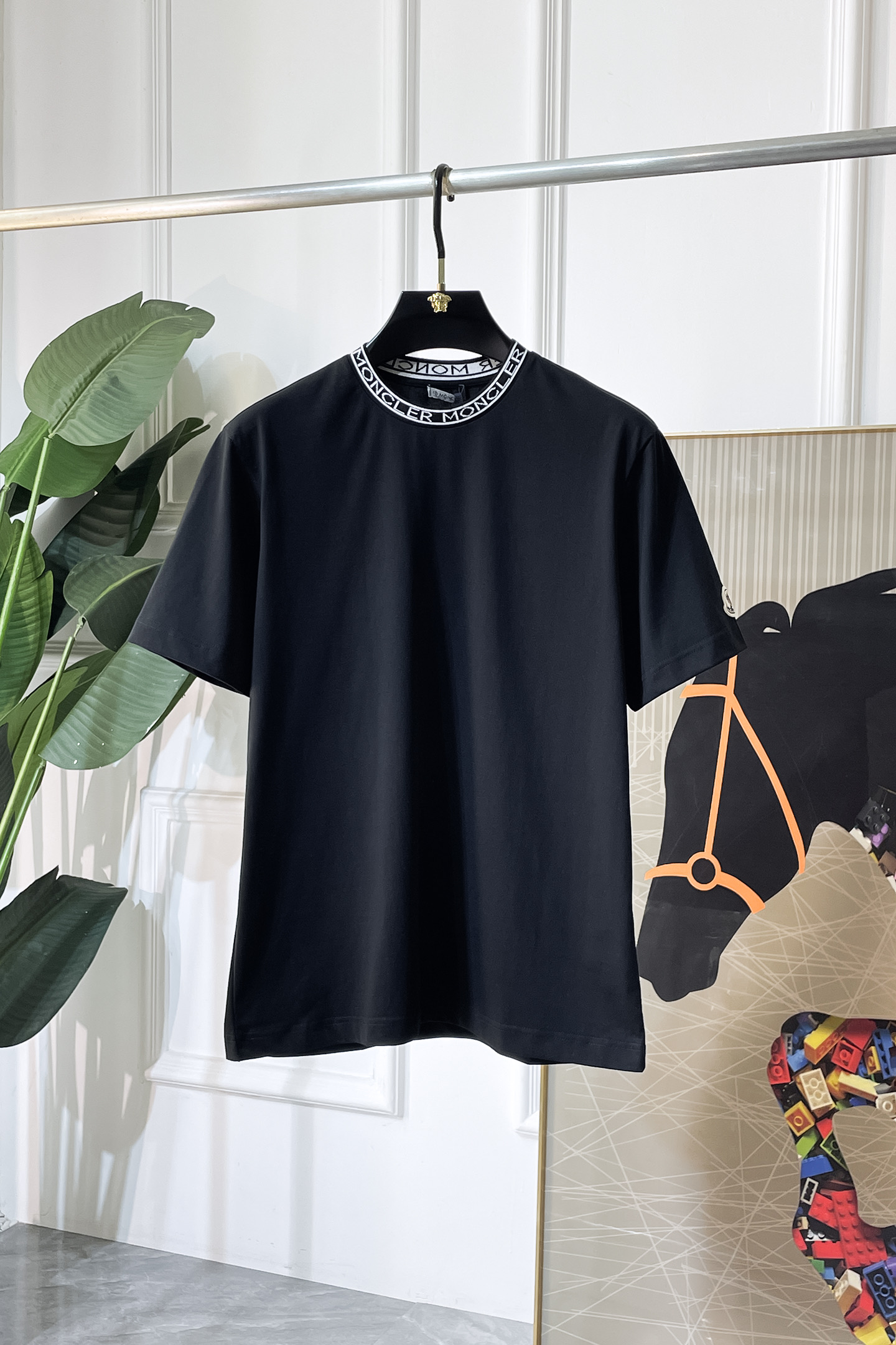 short sleeves
