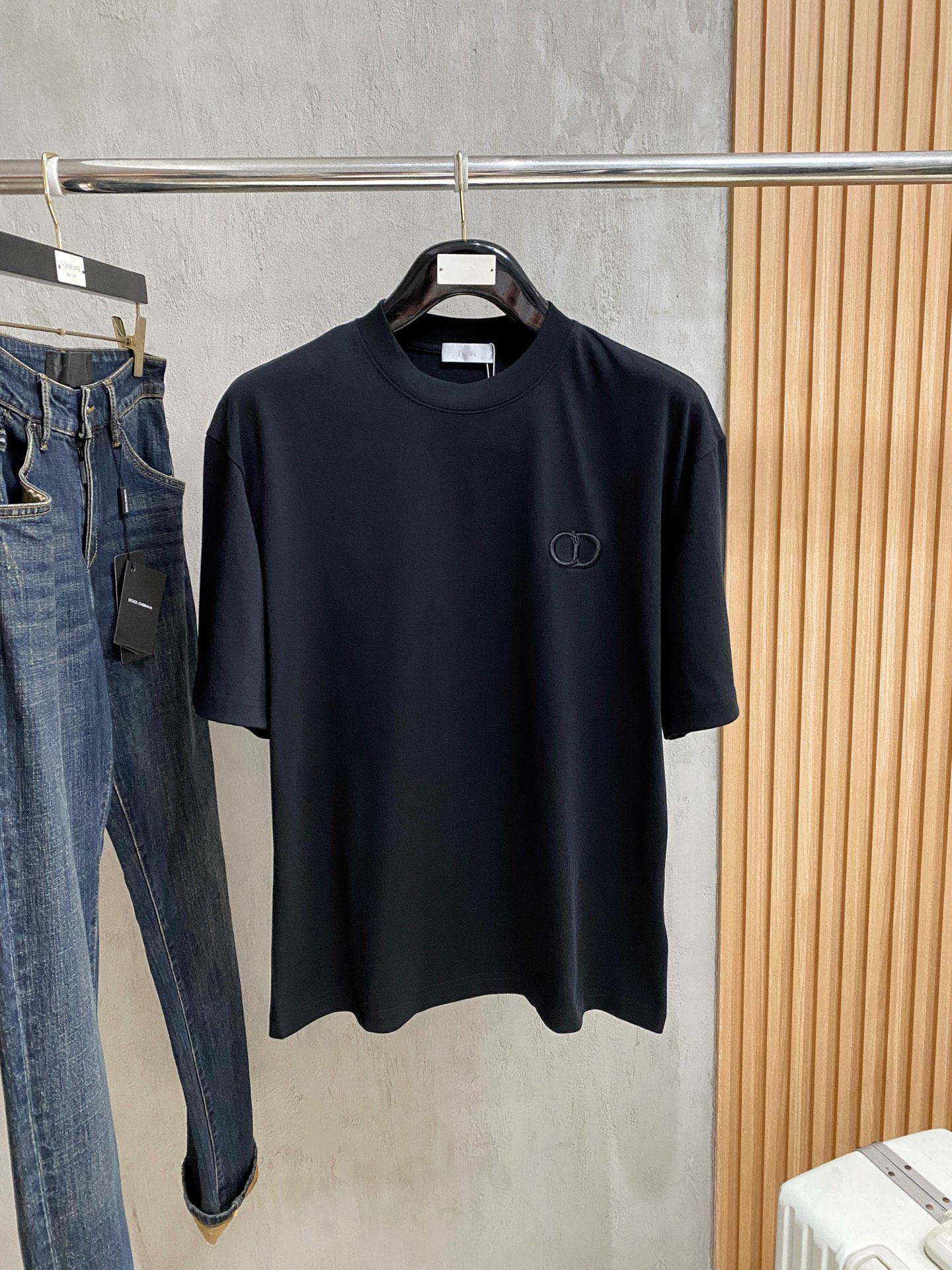 short sleeves