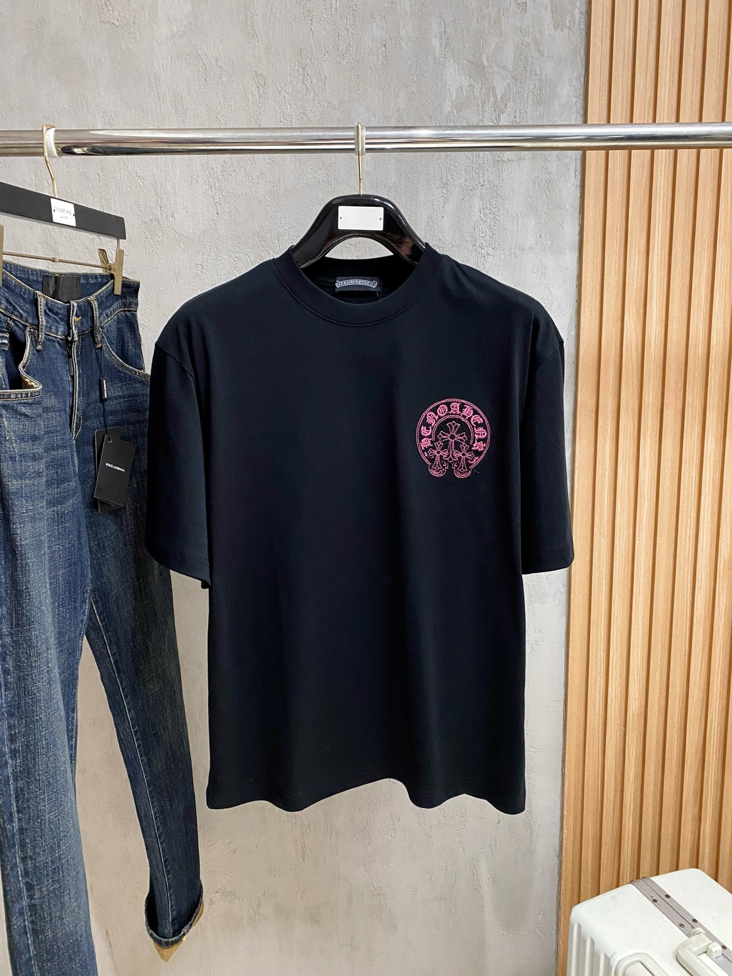 short sleeves