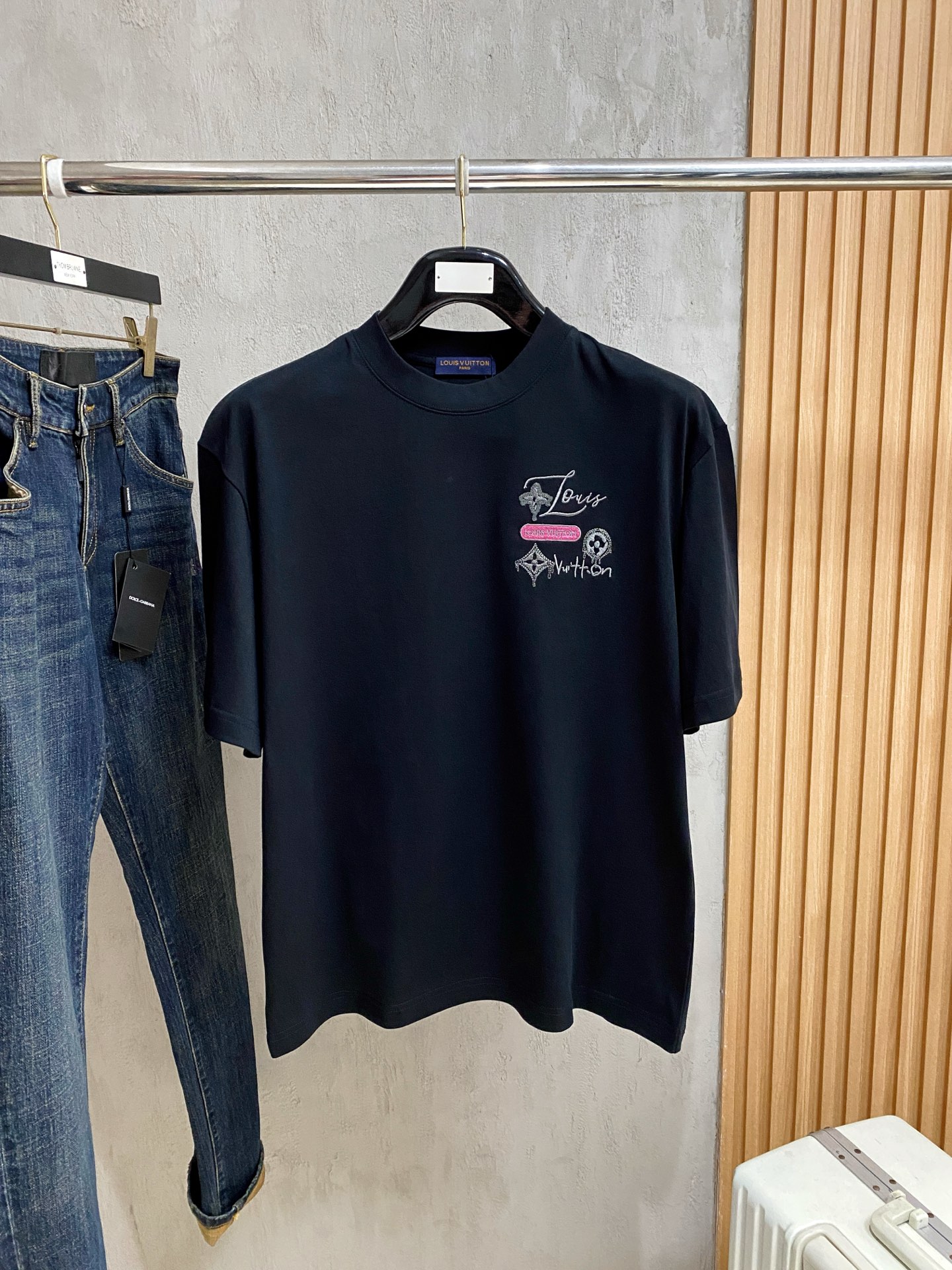 short sleeves