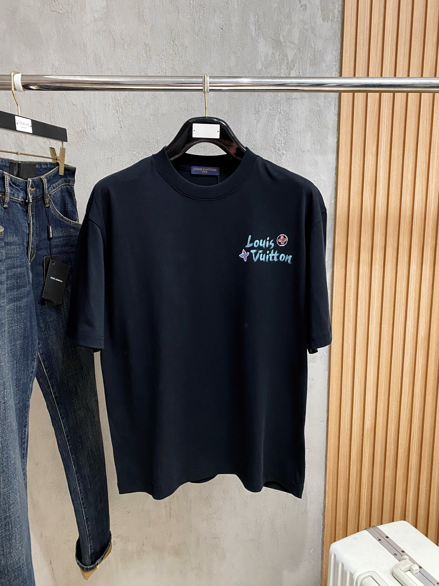 short sleeves