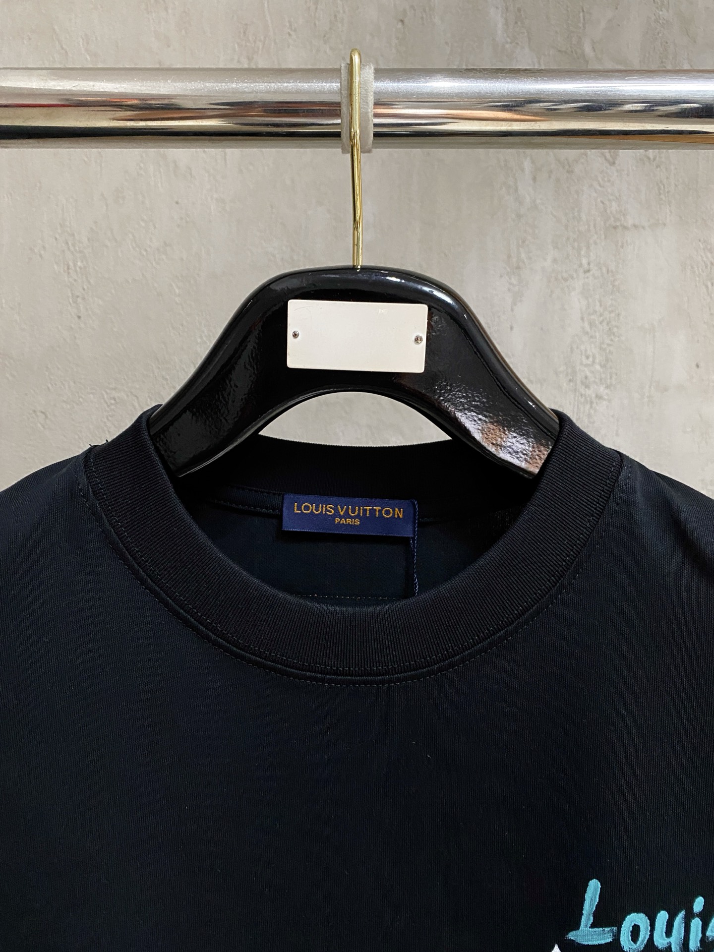 short sleeves