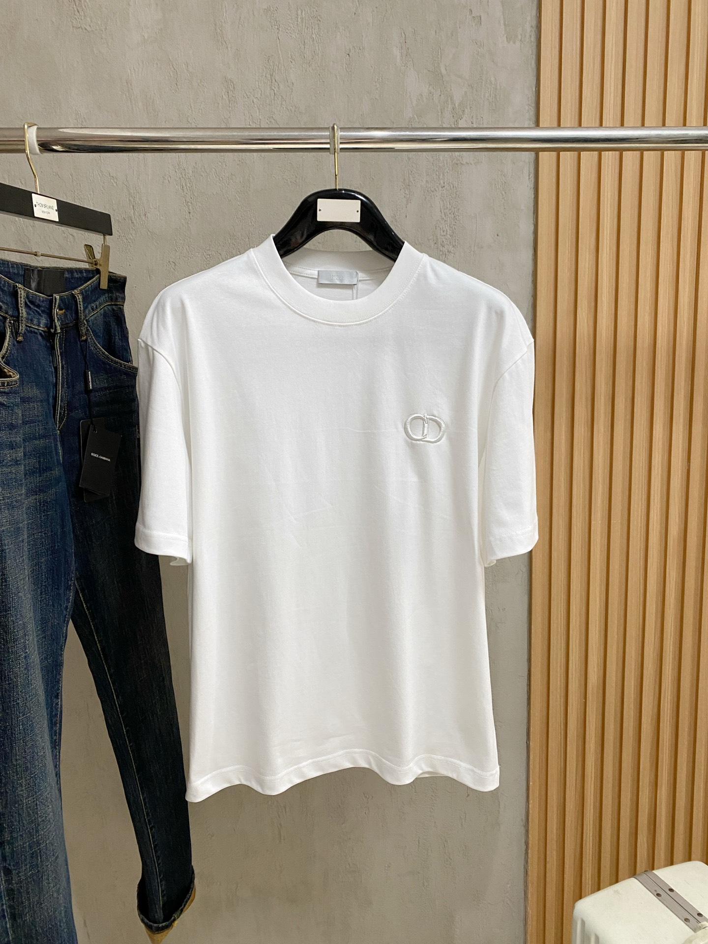 short sleeves