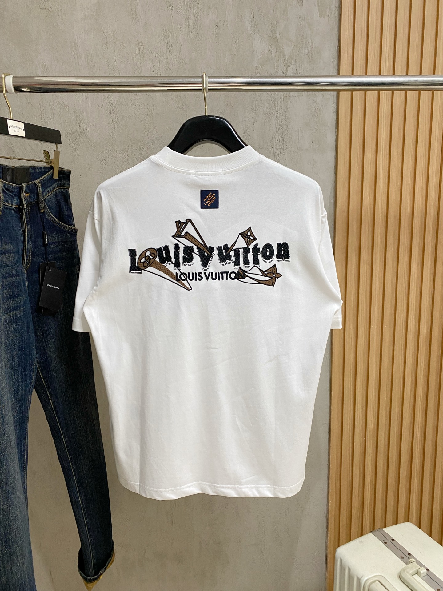 short sleeves