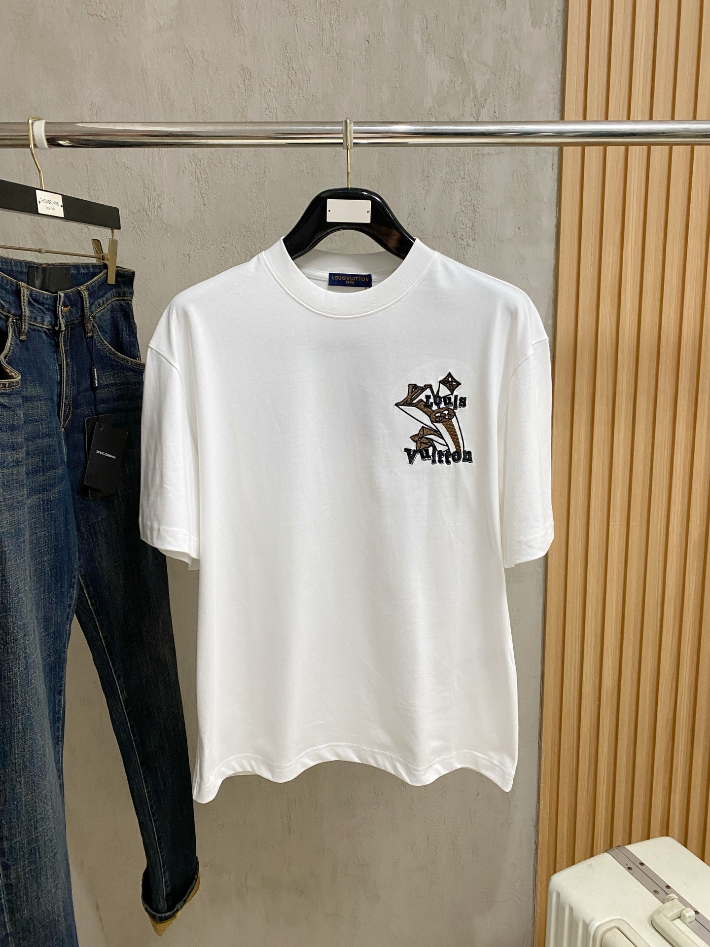 short sleeves