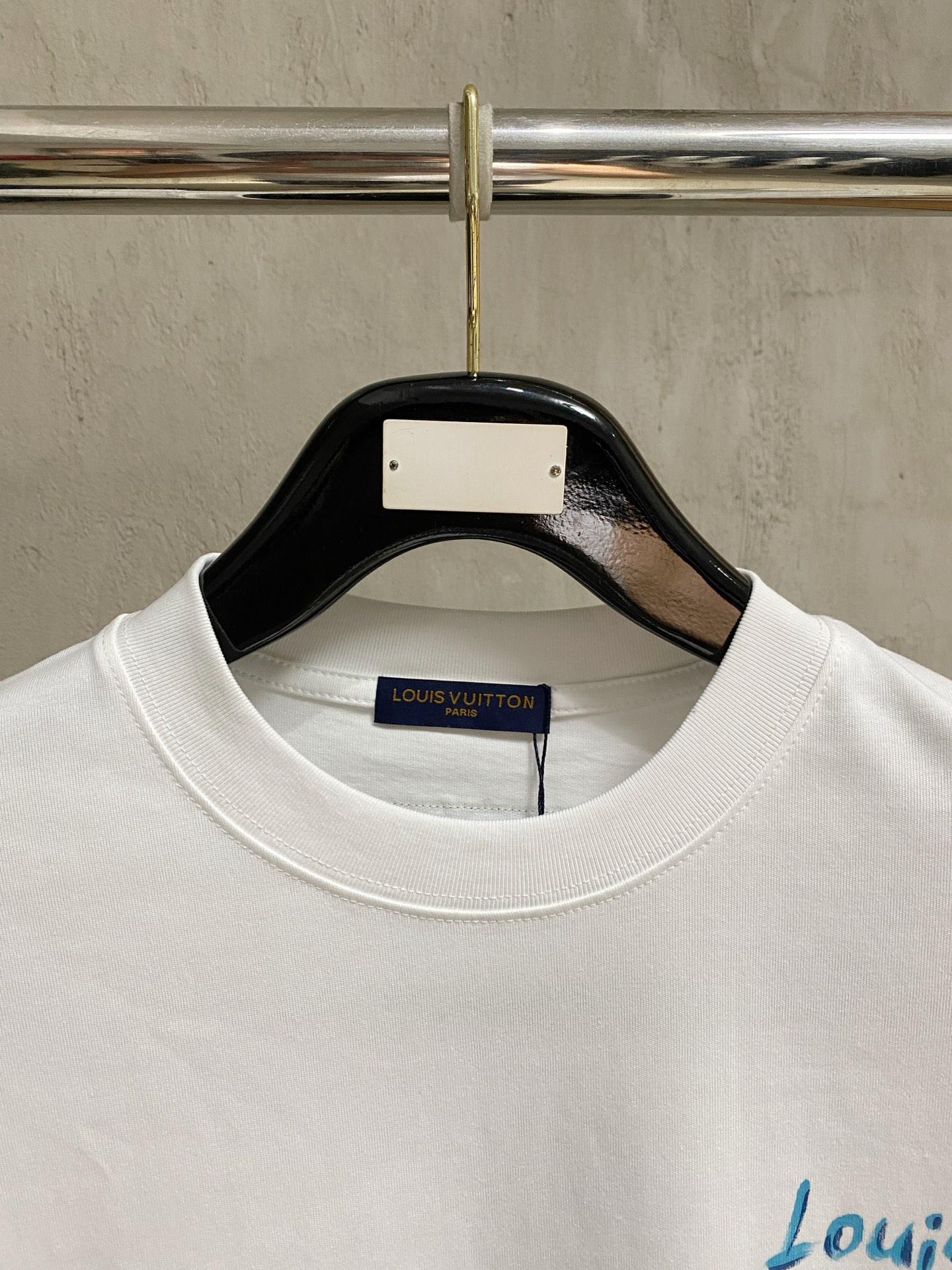short sleeves