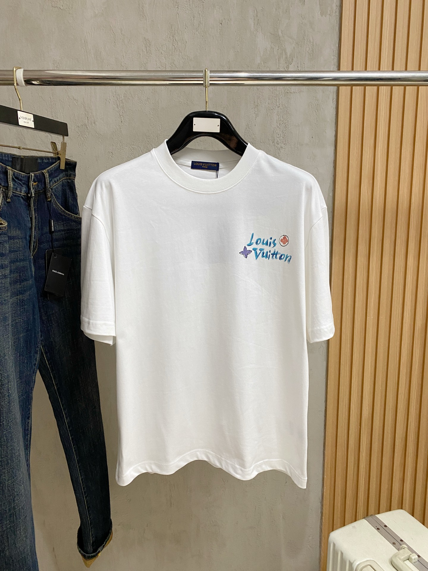 short sleeves
