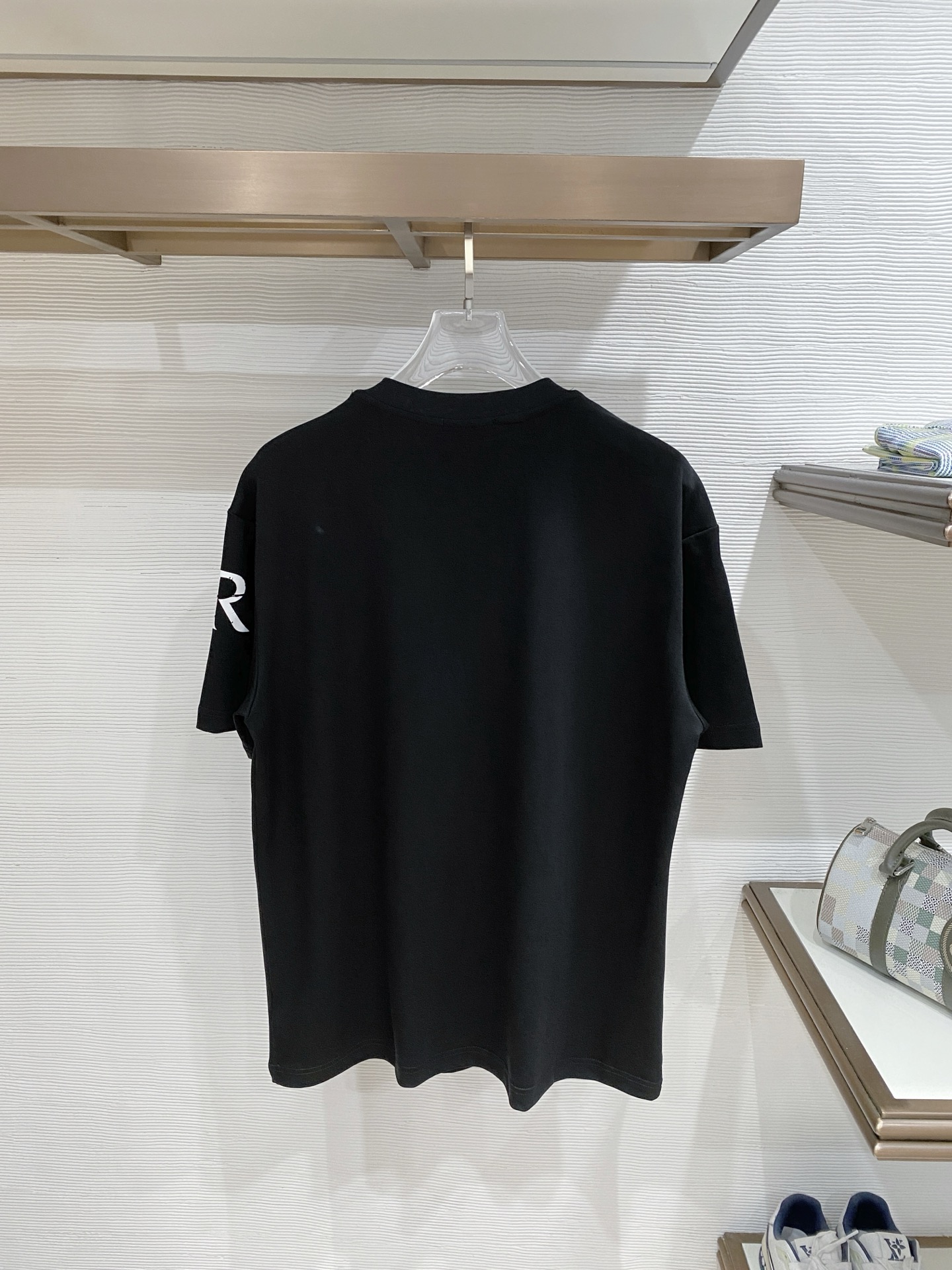 short sleeves