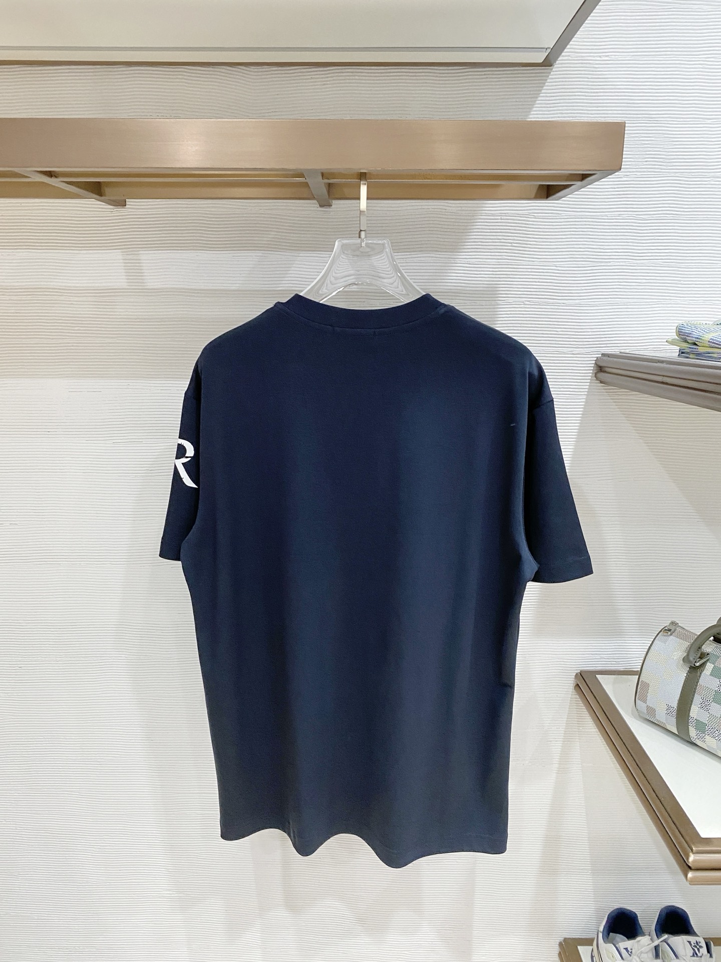 short sleeves