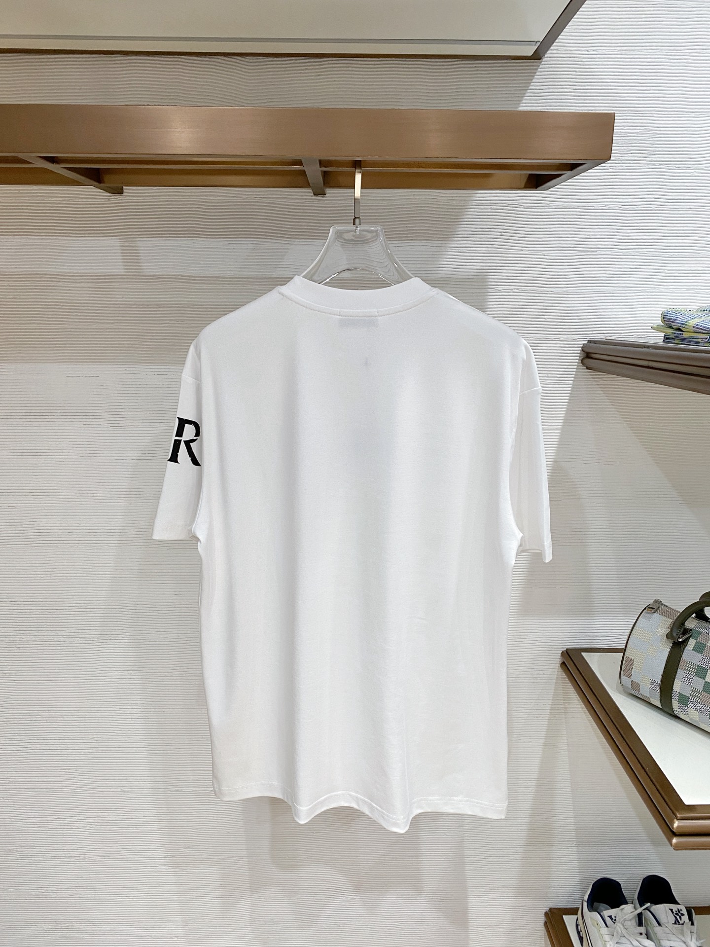 short sleeves