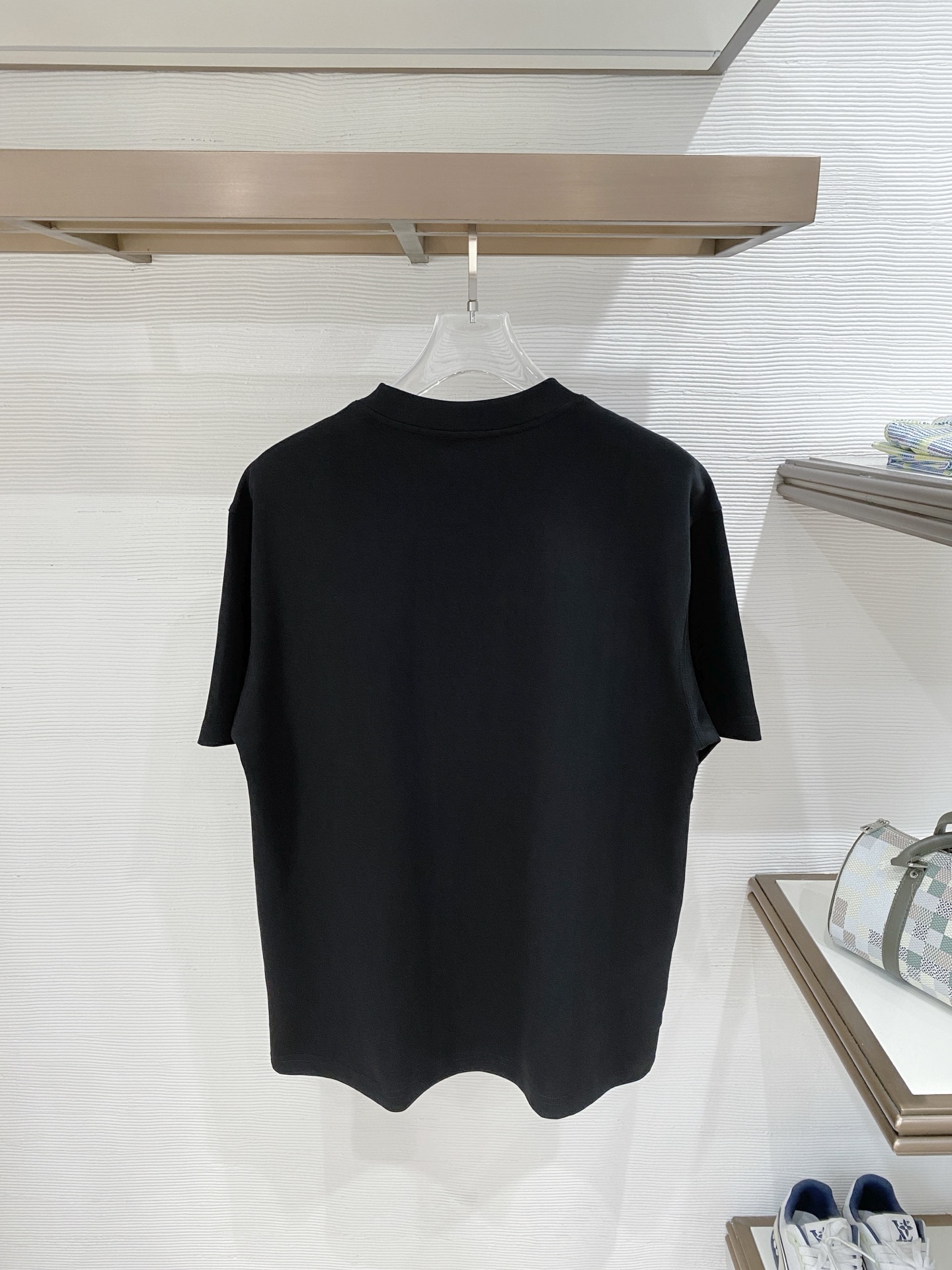 short sleeves