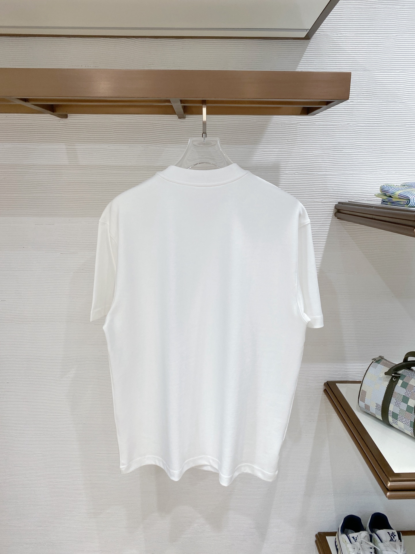 short sleeves
