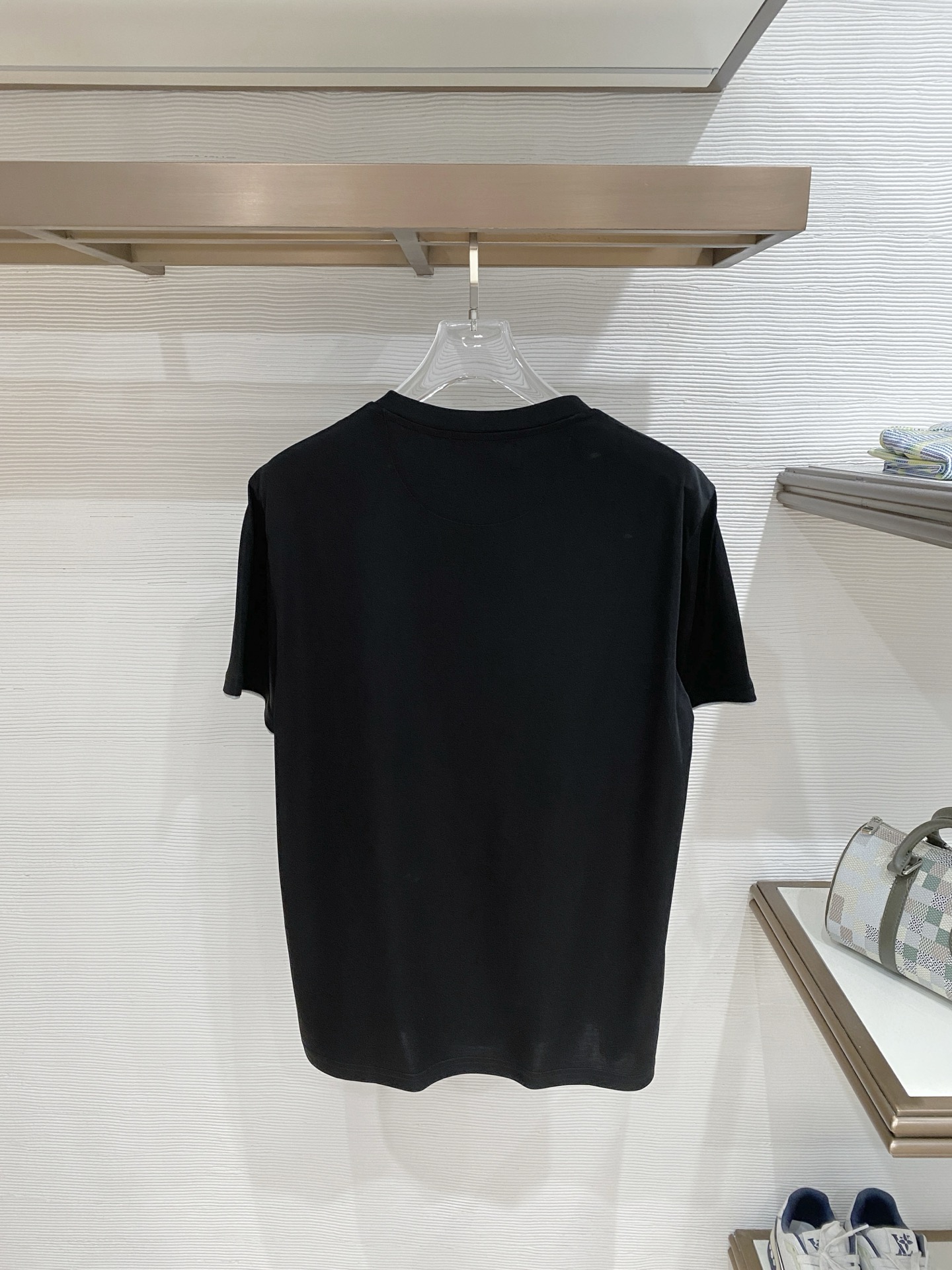 short sleeves