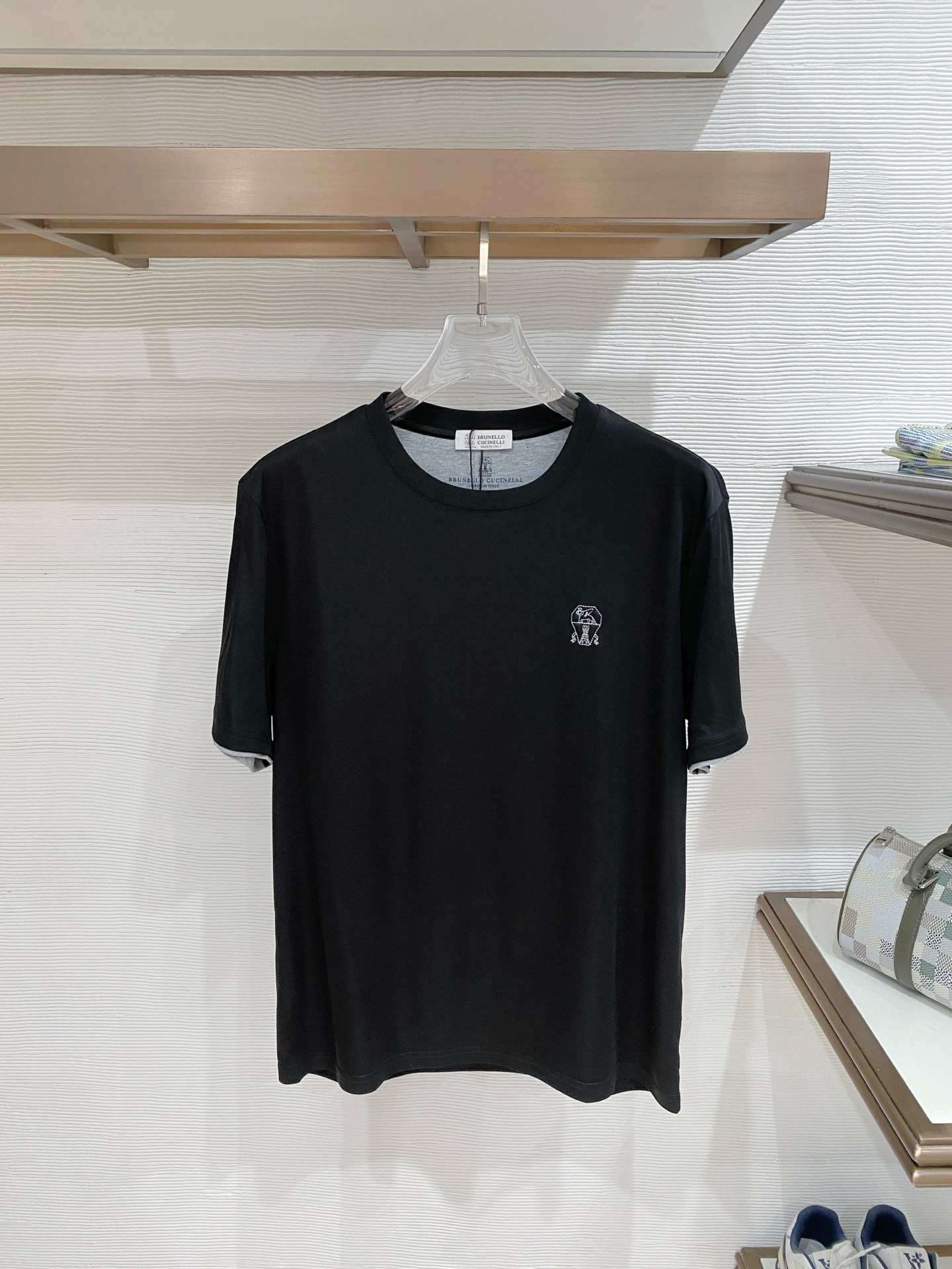 short sleeves