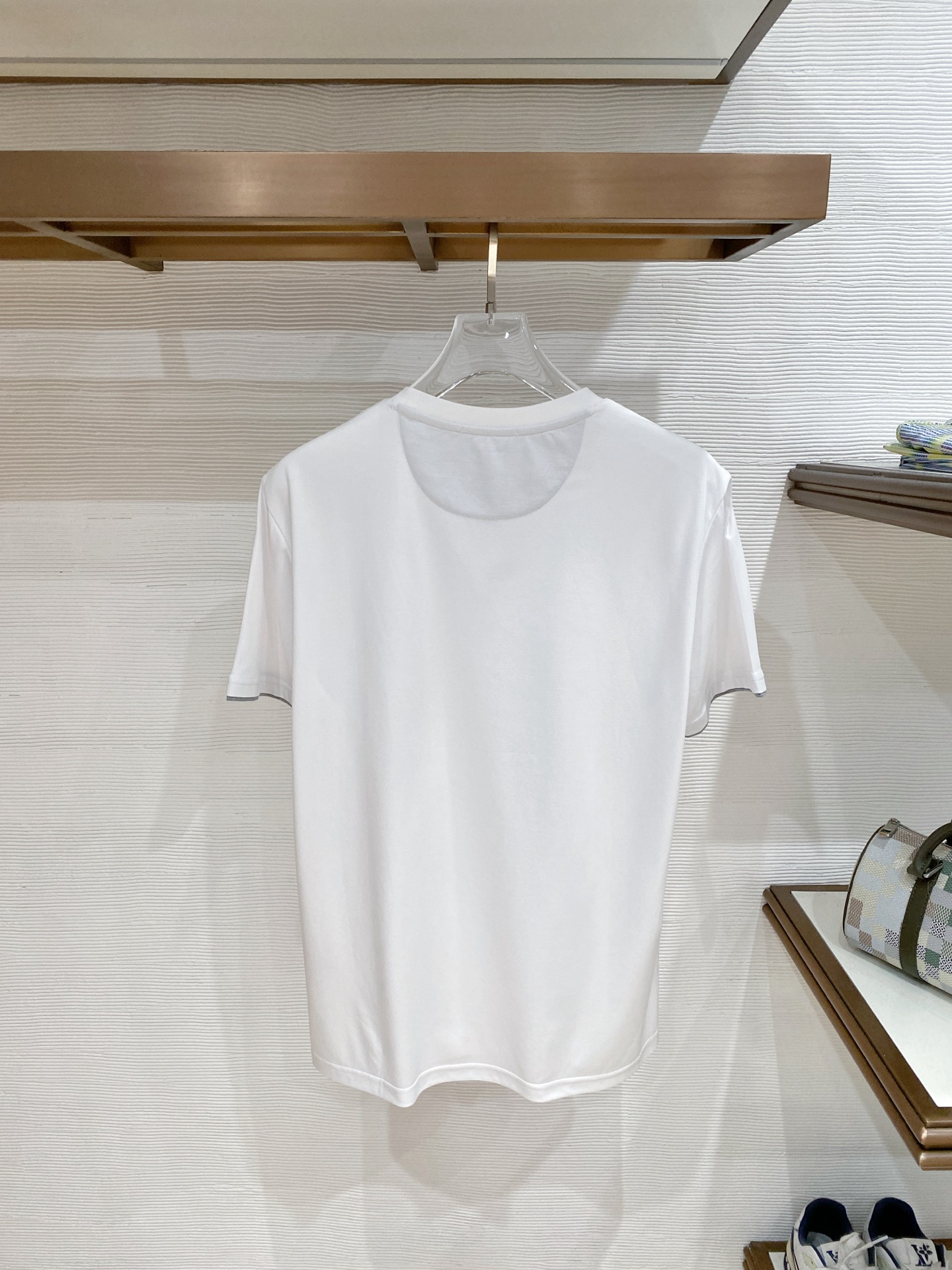 short sleeves