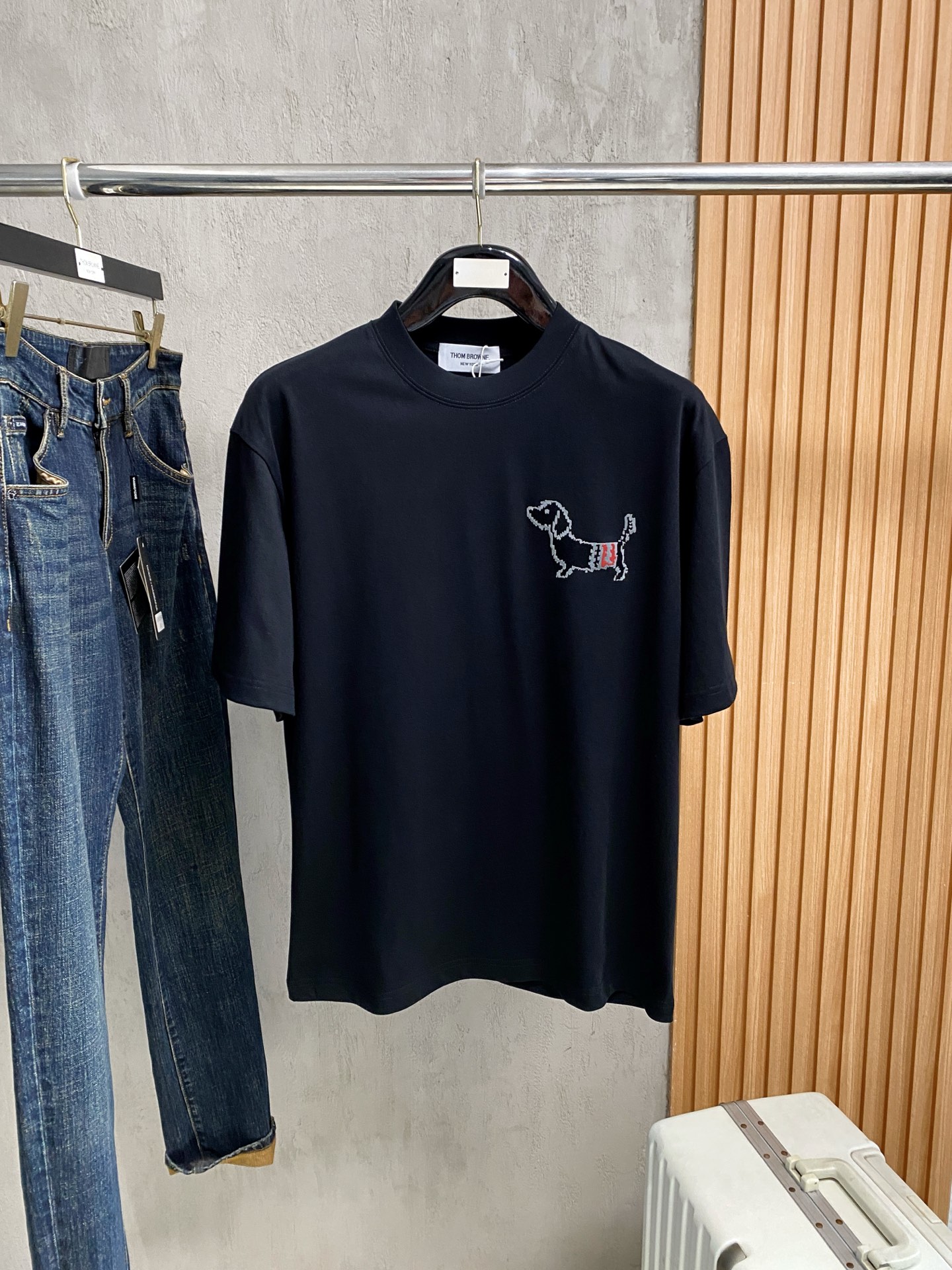 short sleeves