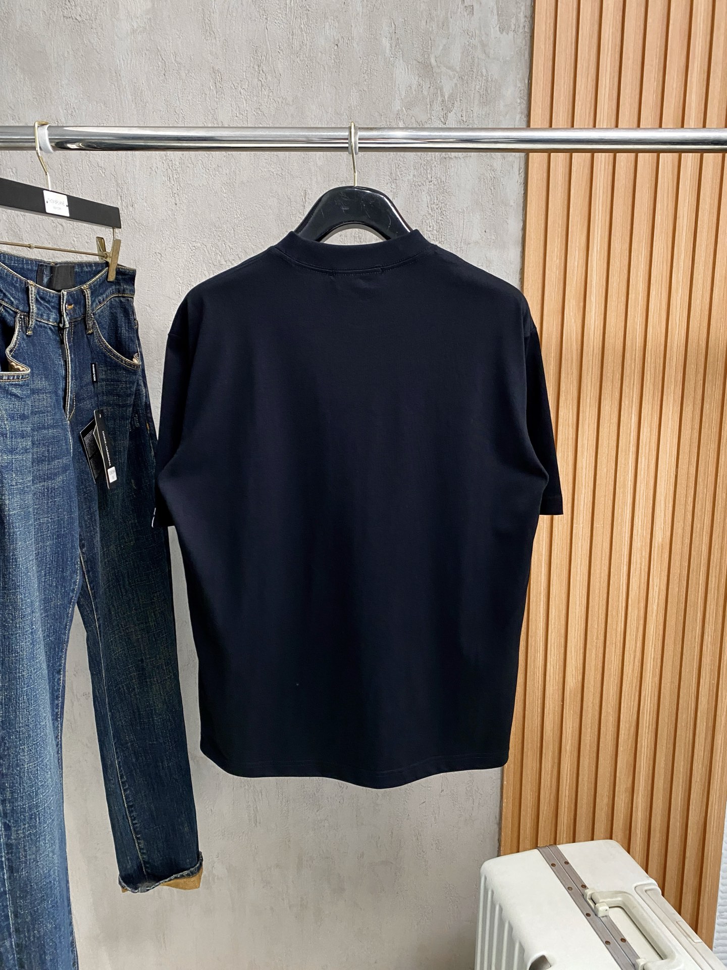 short sleeves