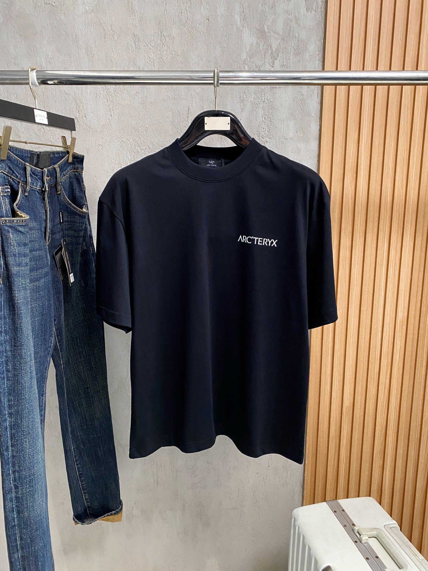 short sleeves