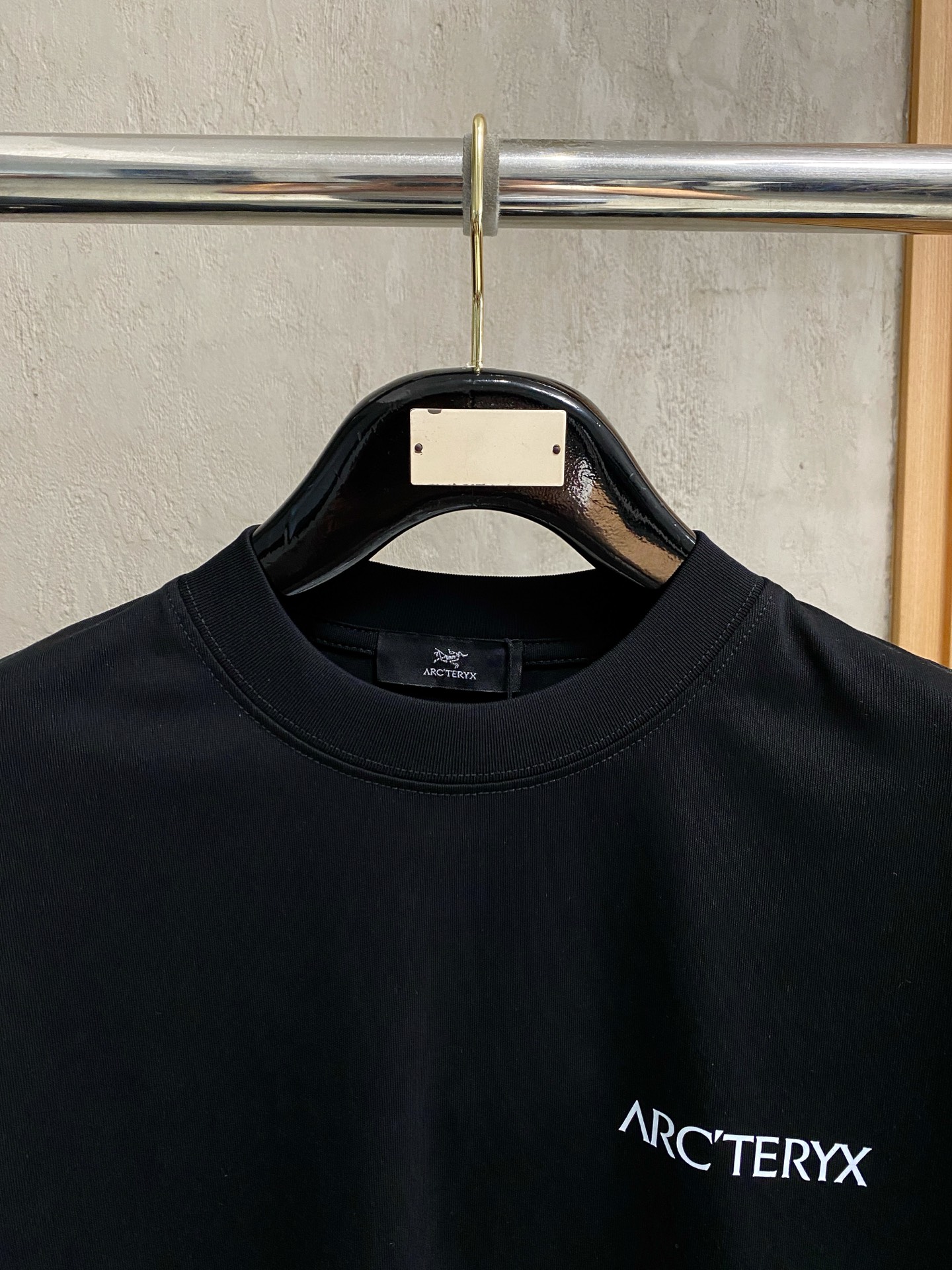 short sleeves