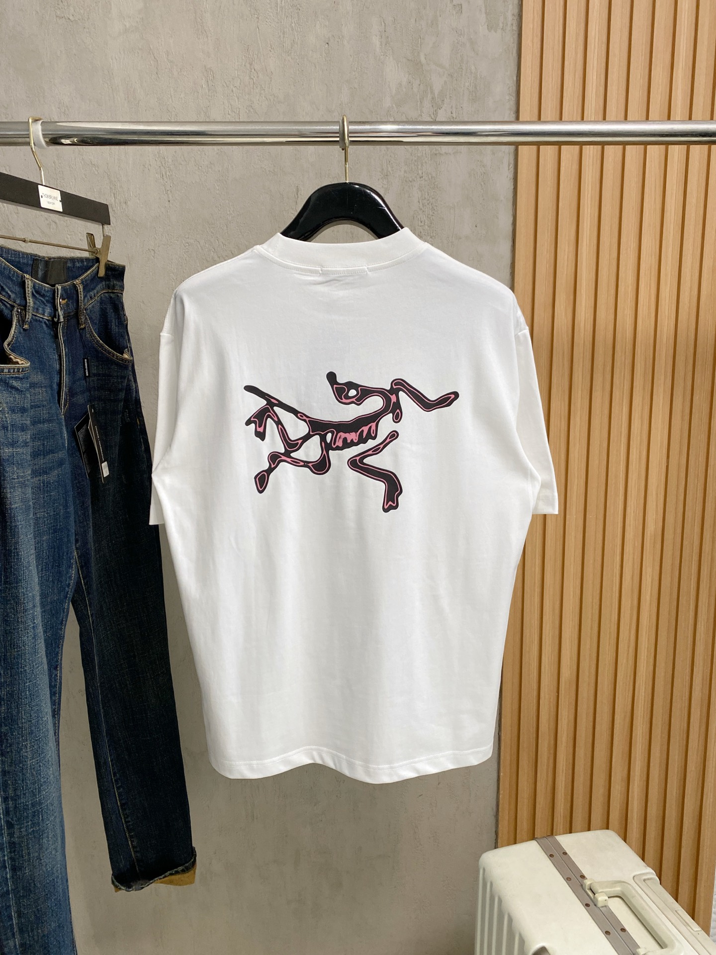 short sleeves